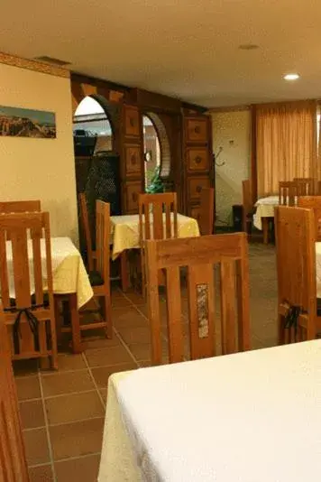Restaurant/Places to Eat in Hotel María Cristina
