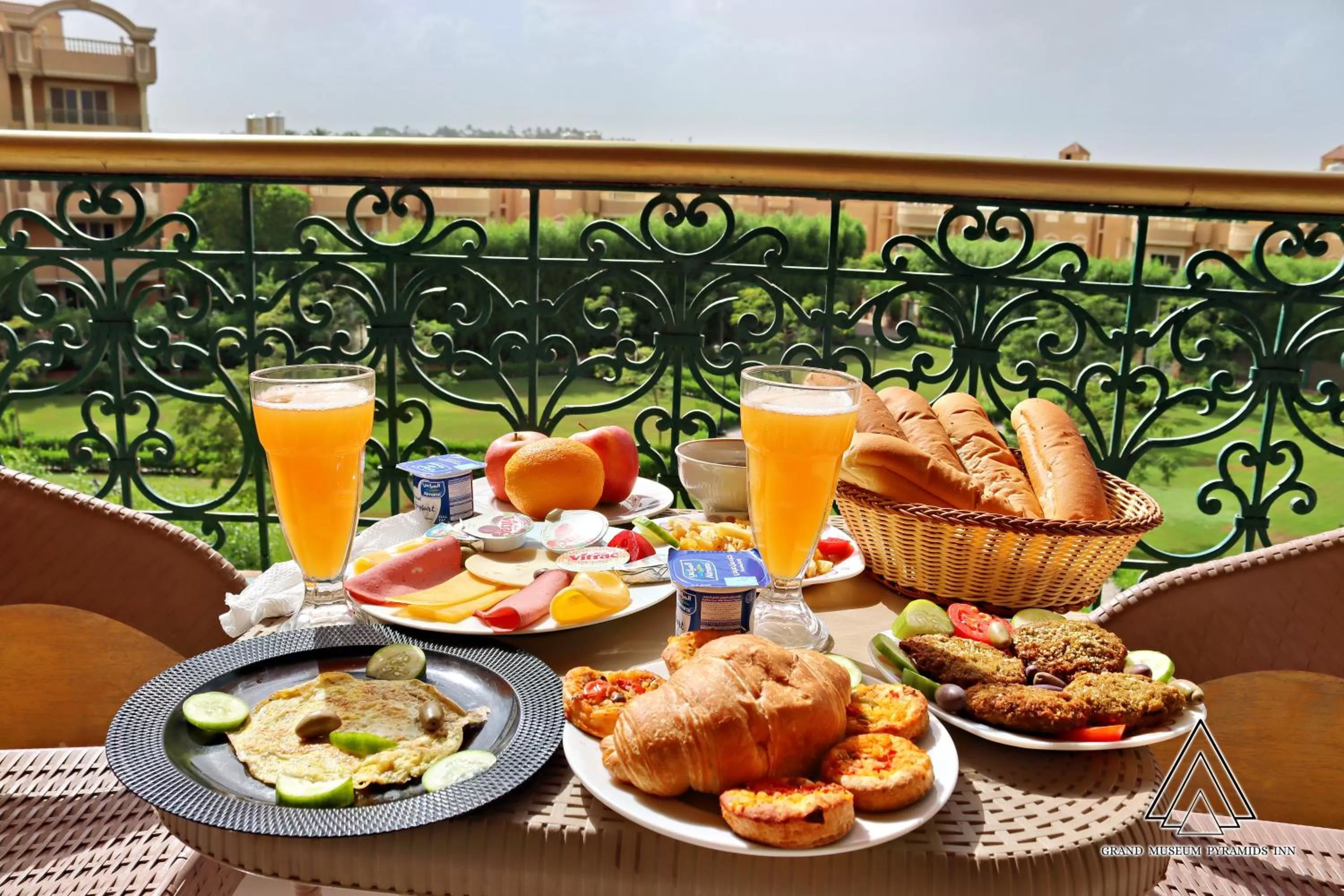 Grand Museum Pyramids Inn