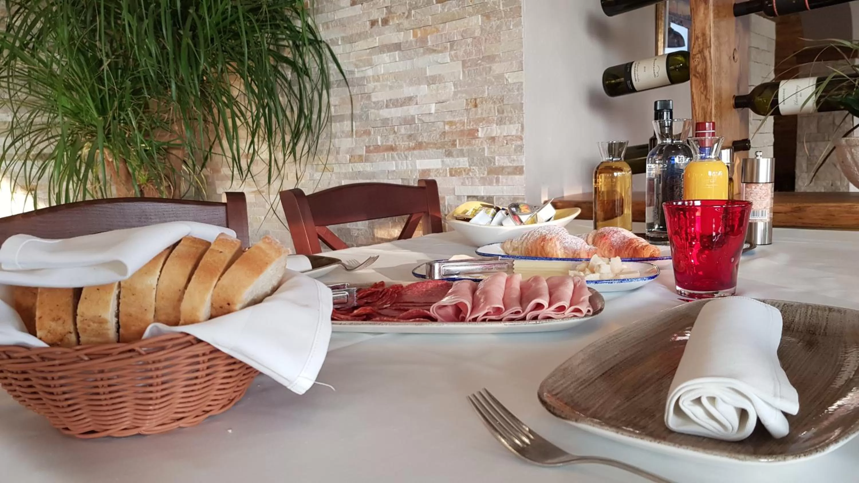 Breakfast in Boutique B&B Luna