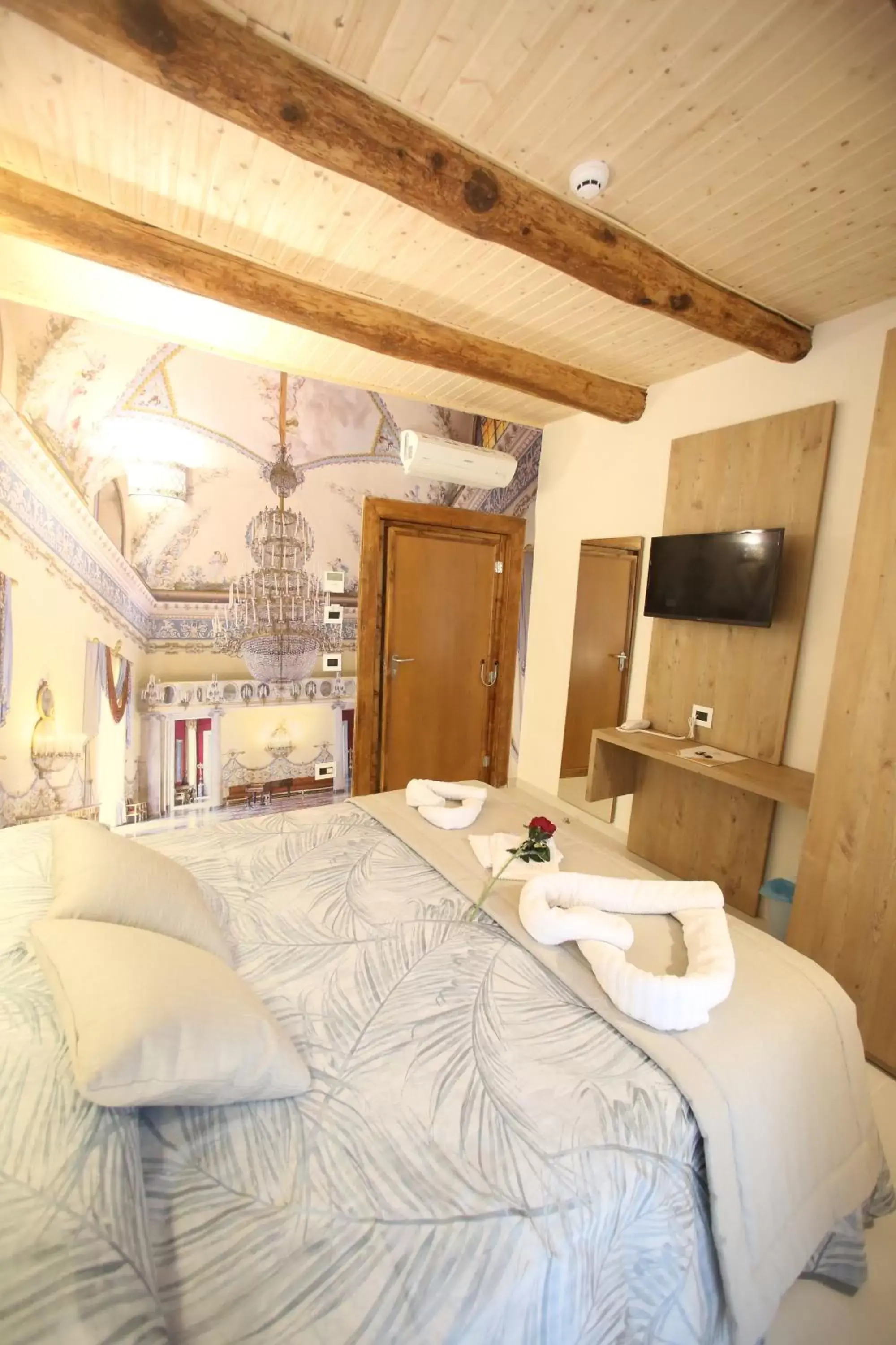 Photo of the whole room, Bed in Relais Piazza Del Plebiscito B&B