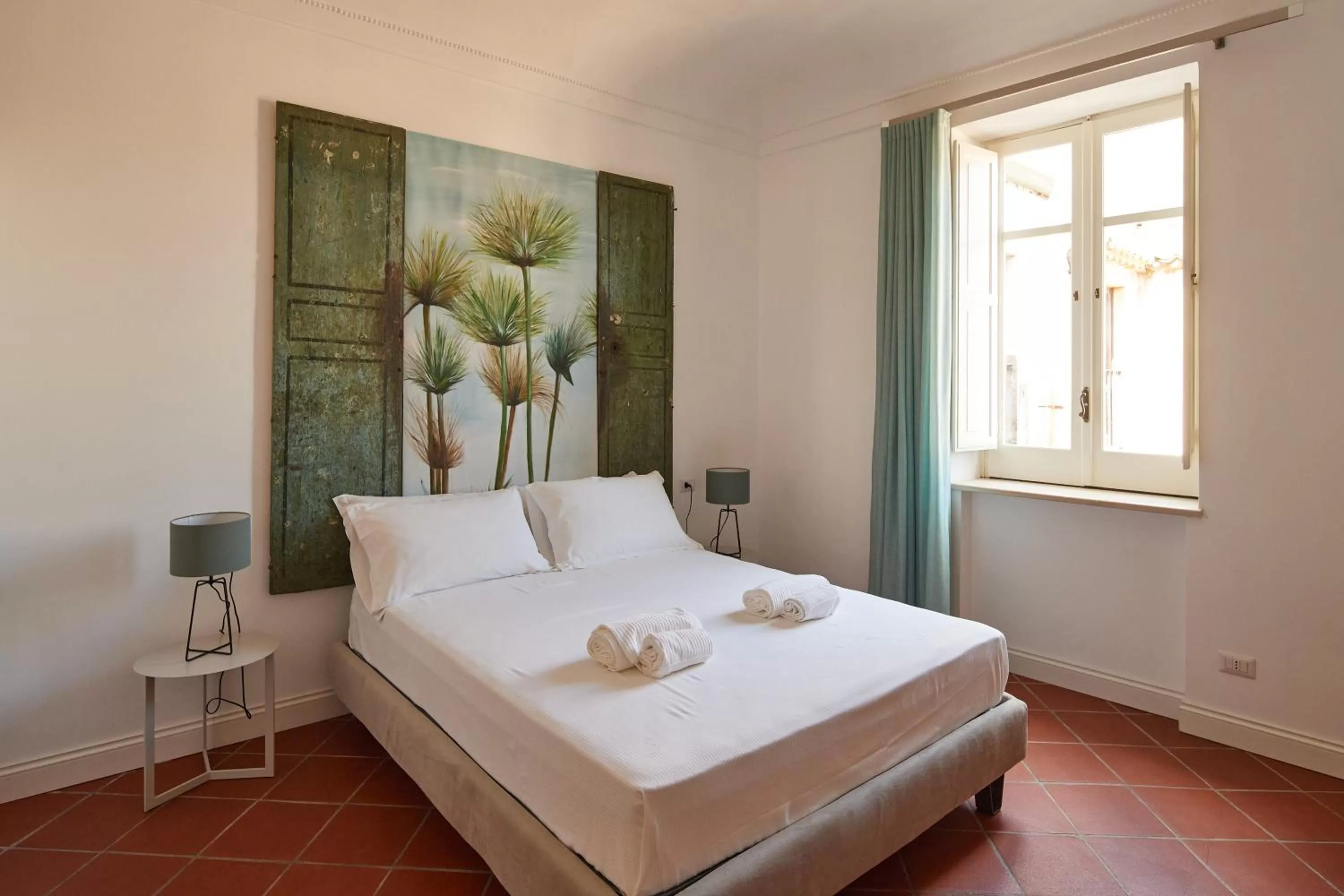 Bedroom, Bed in Galleria del Duomo