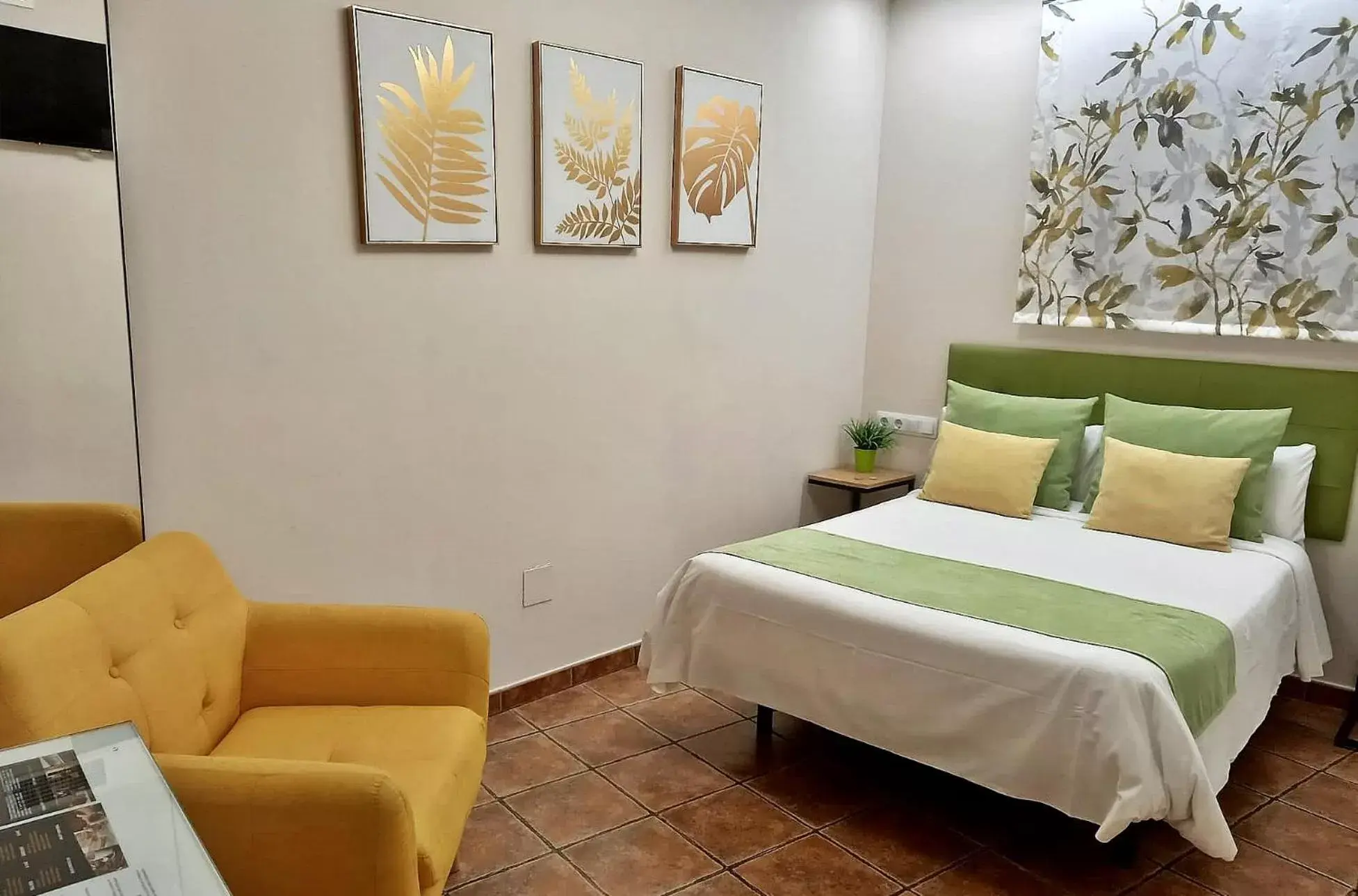 Bedroom, Bed in Hotel Medina de Toledo