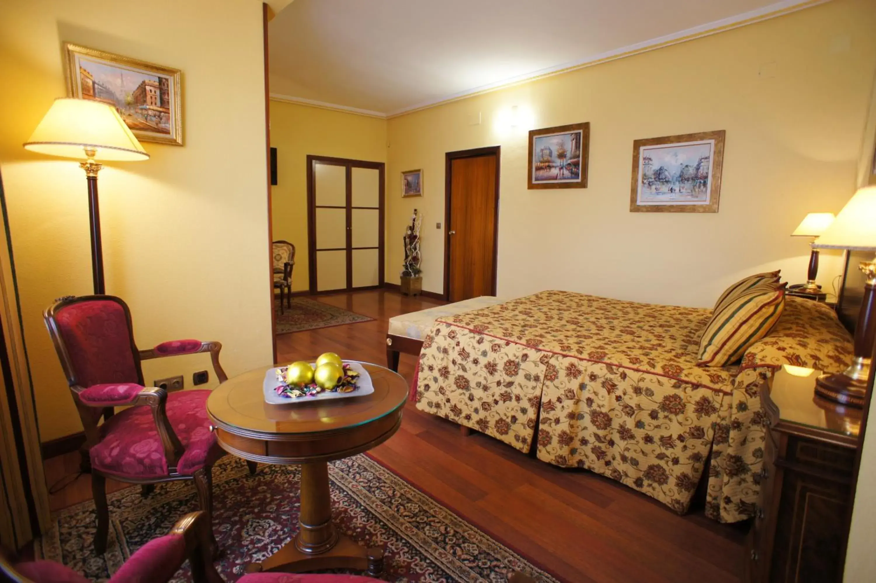 Bedroom in Hotel Montermoso
