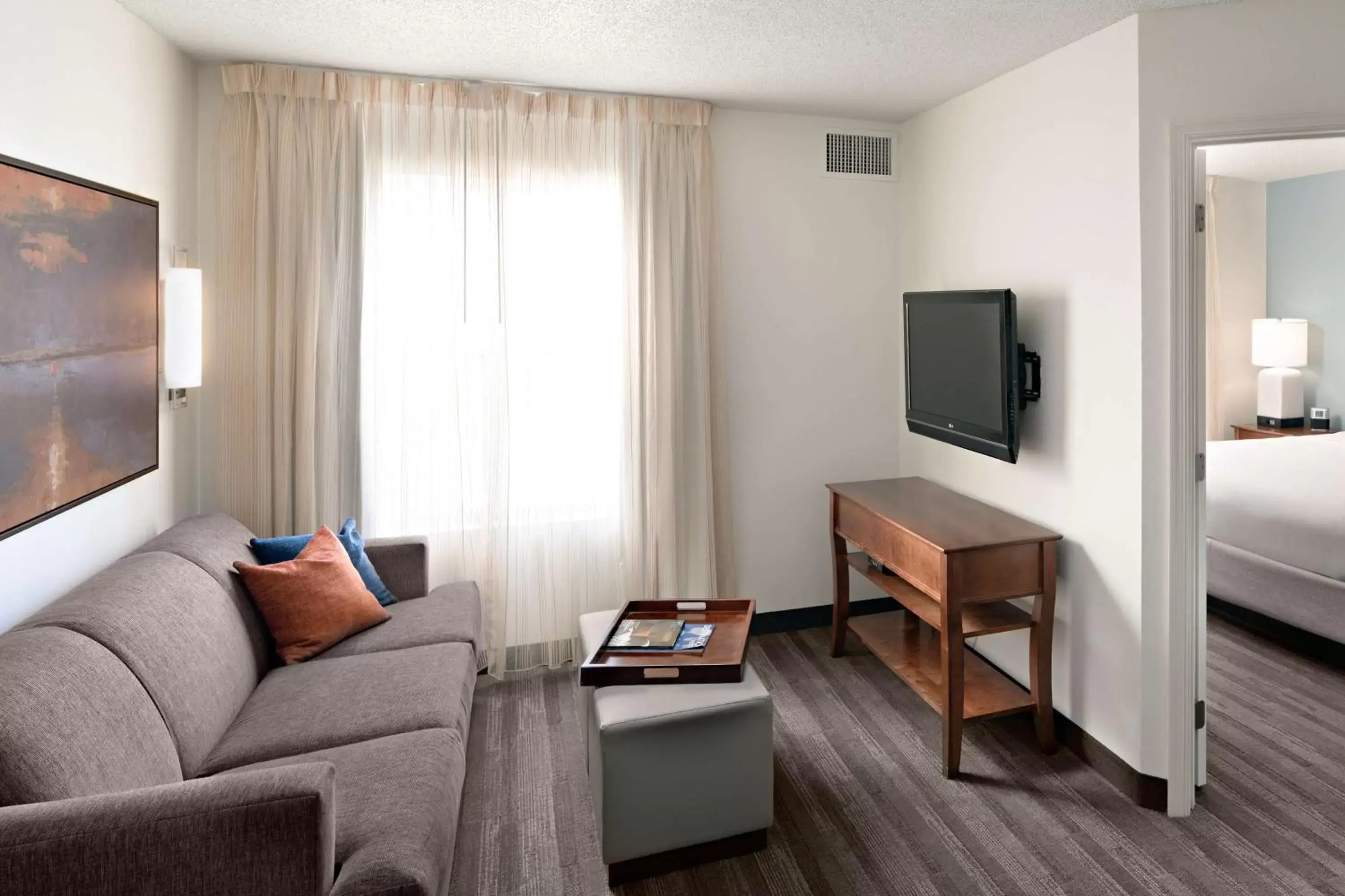 Photo of the whole room, Seating Area in Hyatt House Herndon/Reston