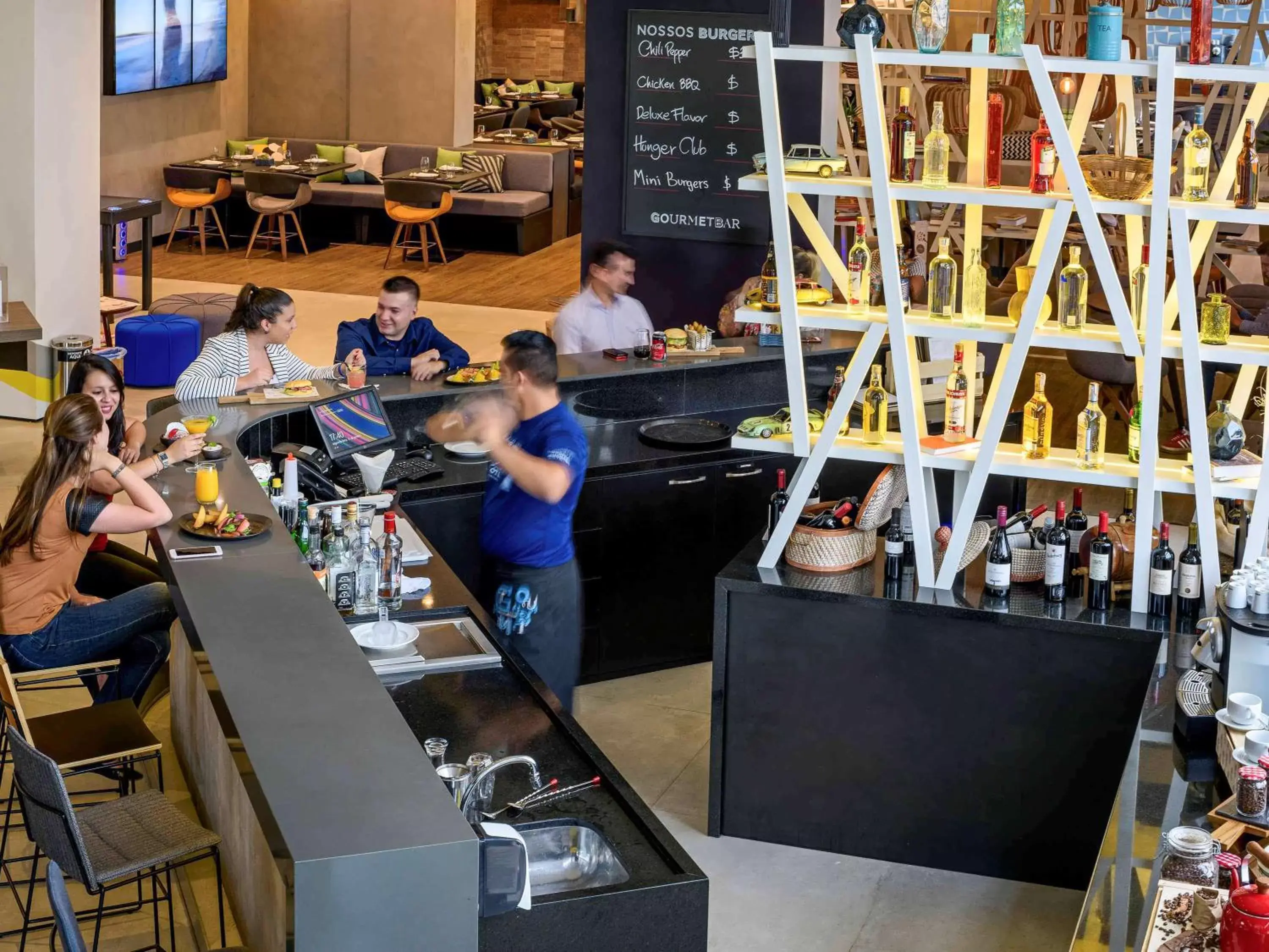 Lounge or bar in Novotel Sorocaba