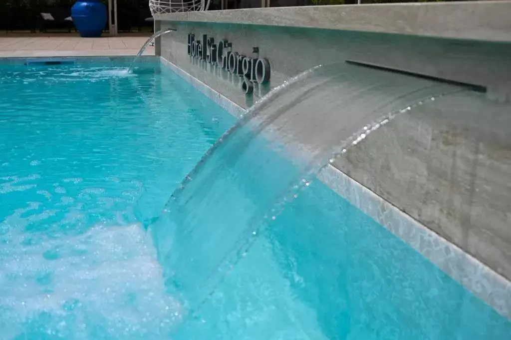 Solarium, Swimming Pool in Hotel St. Giorgio