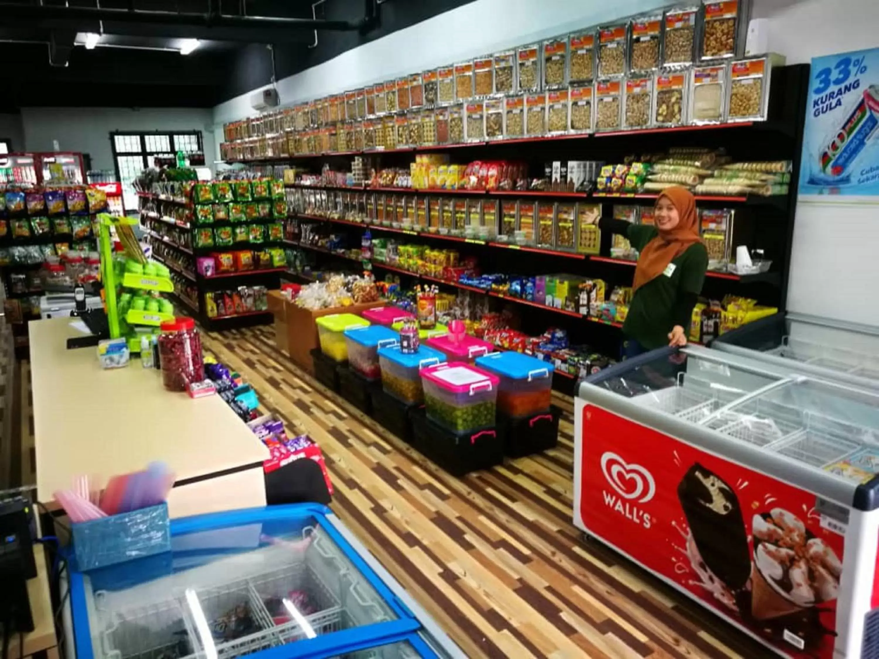 Supermarket/grocery shop in J Suites Hotel