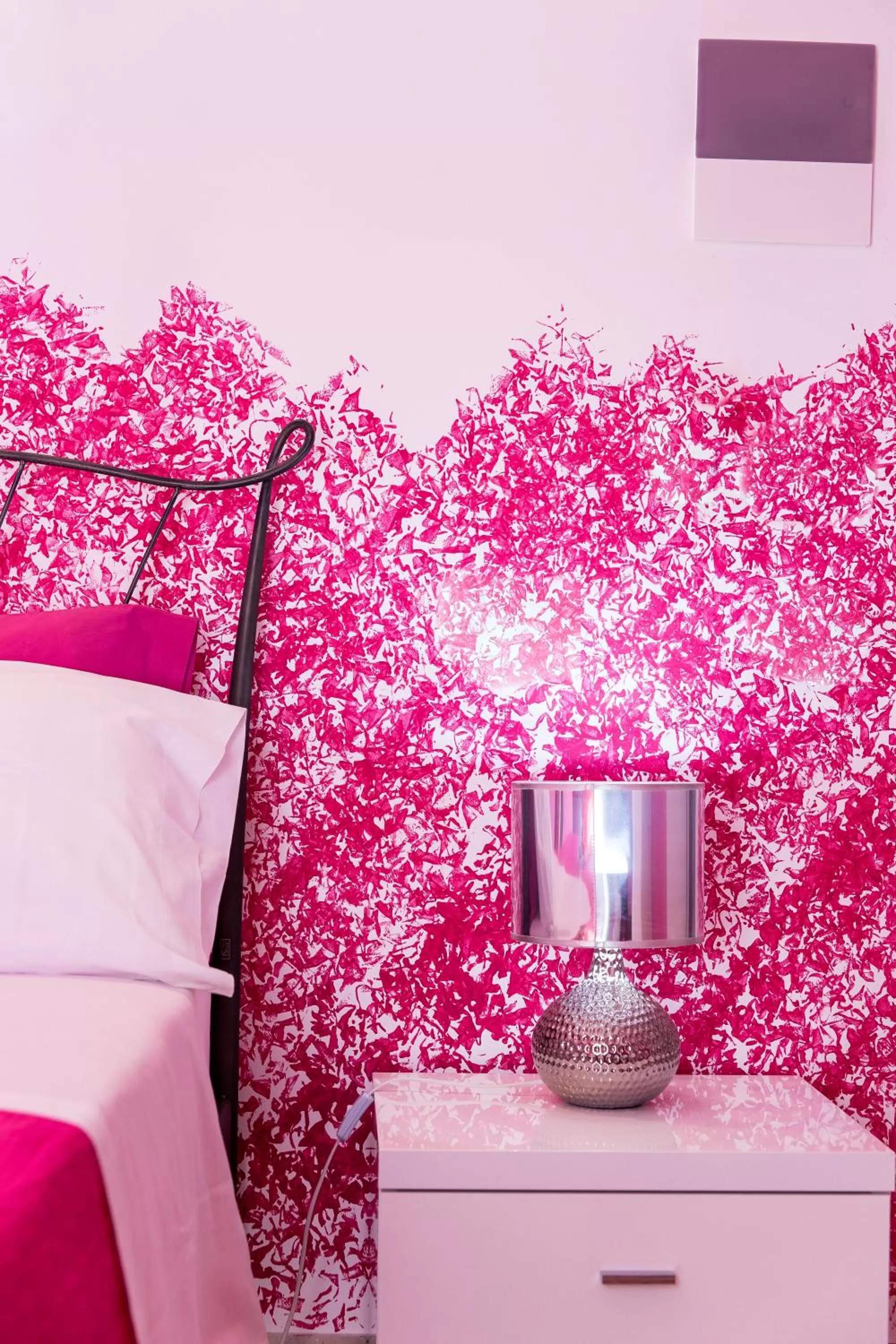 Decorative detail, Bed in Colors B&B