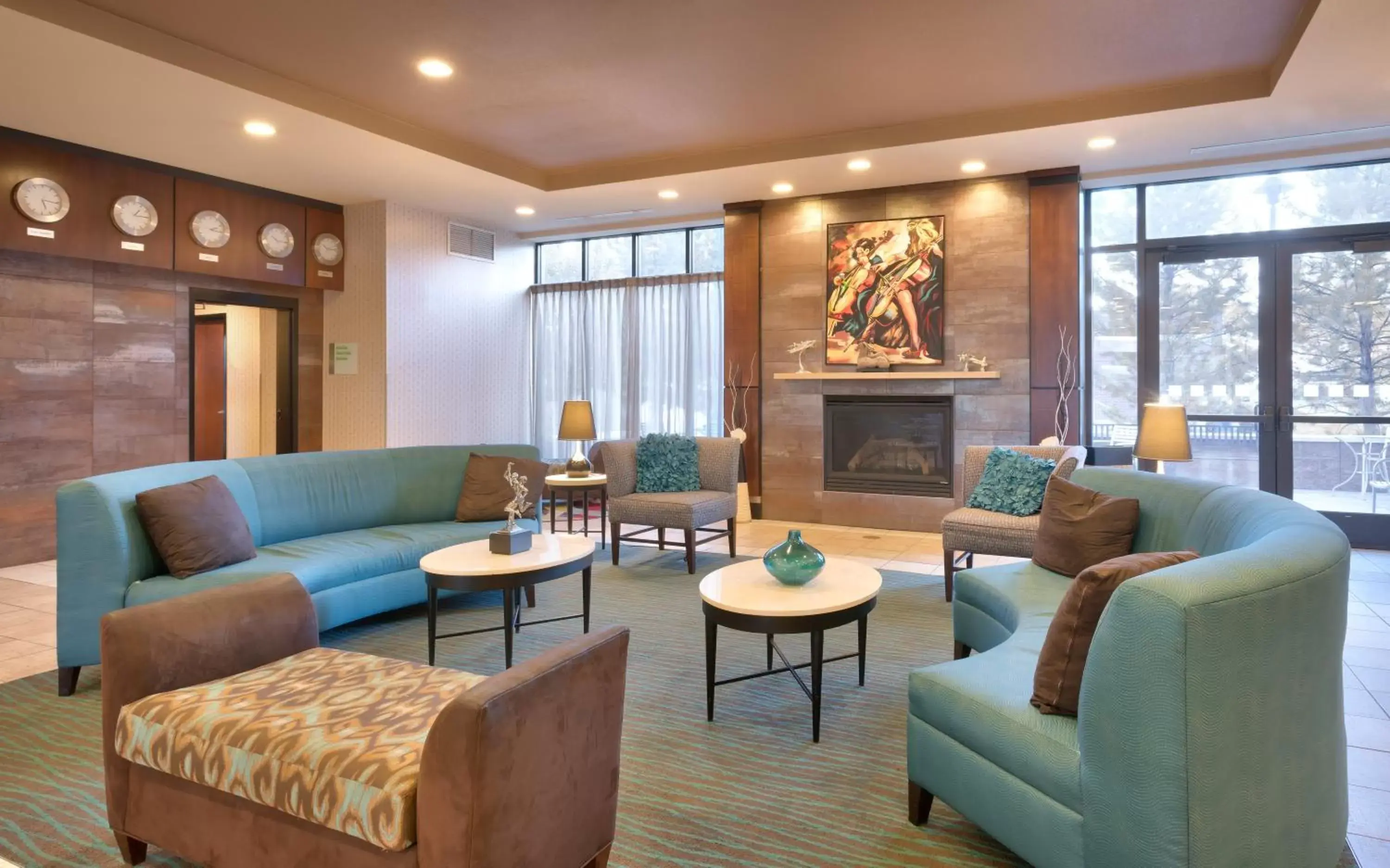 Lobby or reception, Seating Area in Holiday Inn & Suites Salt Lake City - Airport West, an IHG Hotel