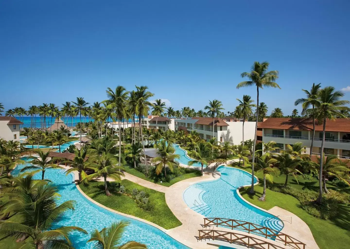 Swimming pool in Dreams Royal Beach Punta Cana - All Inclusive Swimming pool in Dreams Royal Beach Punta Cana - All Inclusive