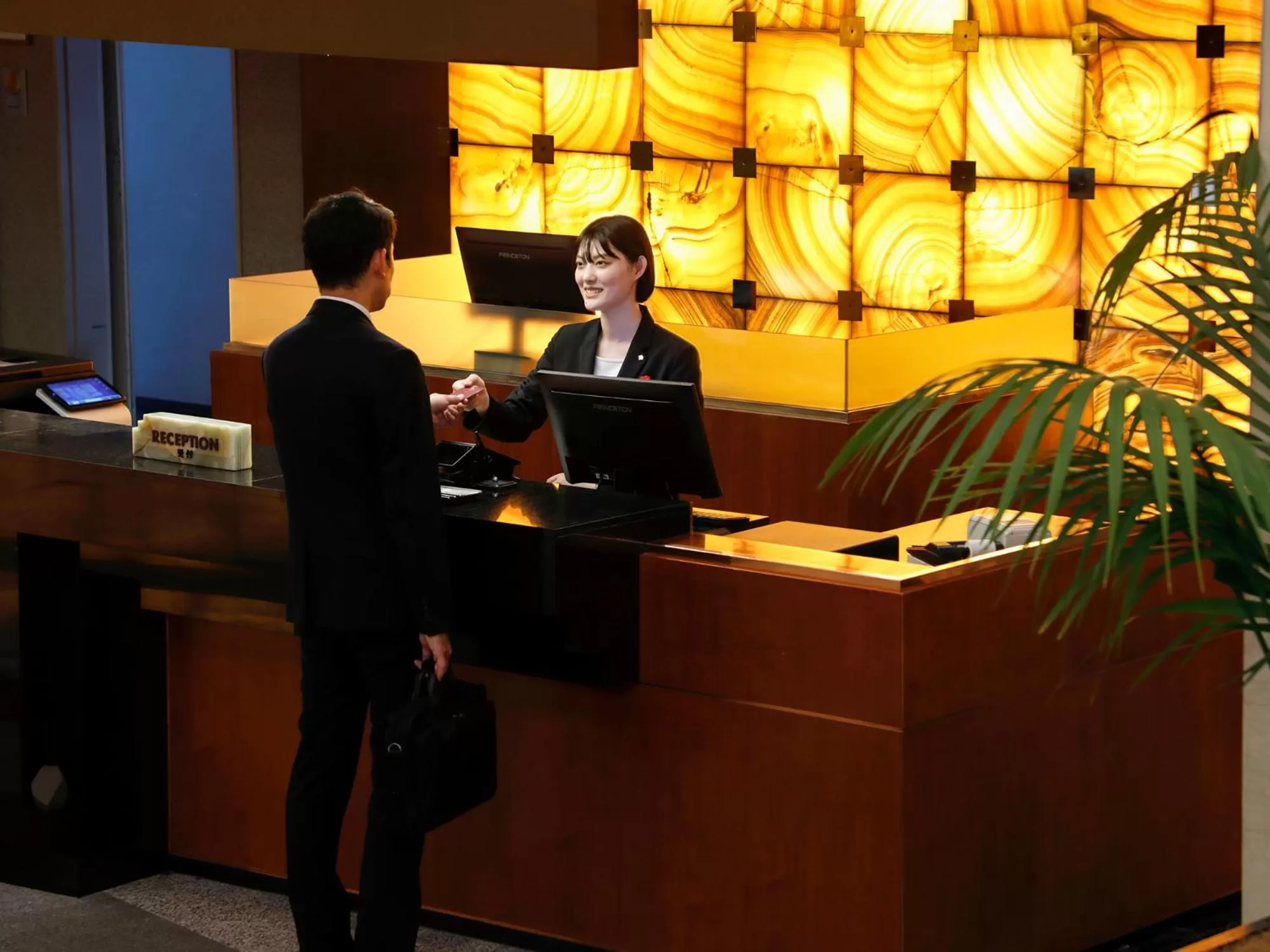 Lobby or reception in Premier Hotel -Tsubaki- Sapporo