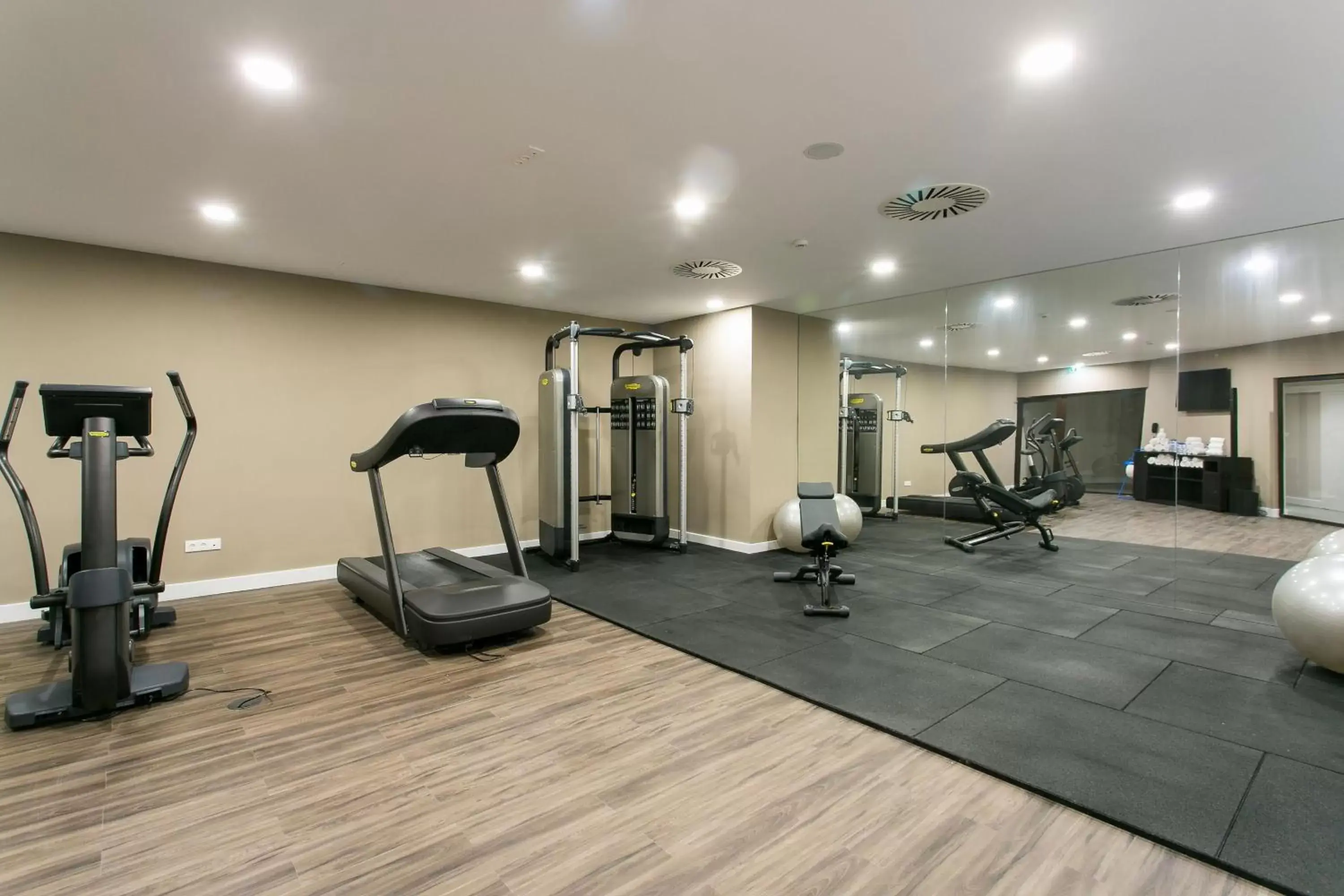 Fitness centre/facilities, Fitness Center/Facilities in Four Points by Sheraton Sesimbra