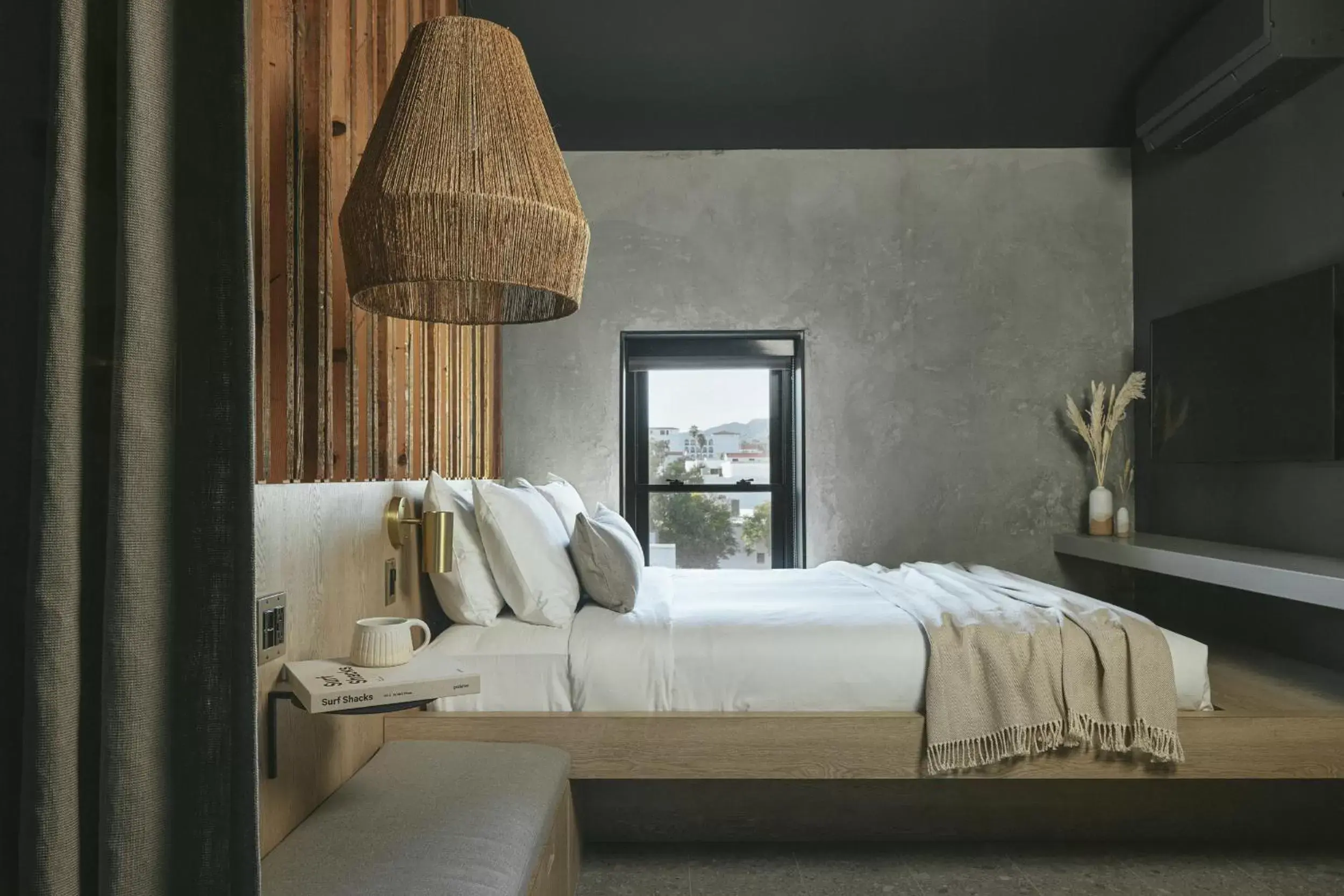 Bedroom, Bed in Drift Santa Barbara