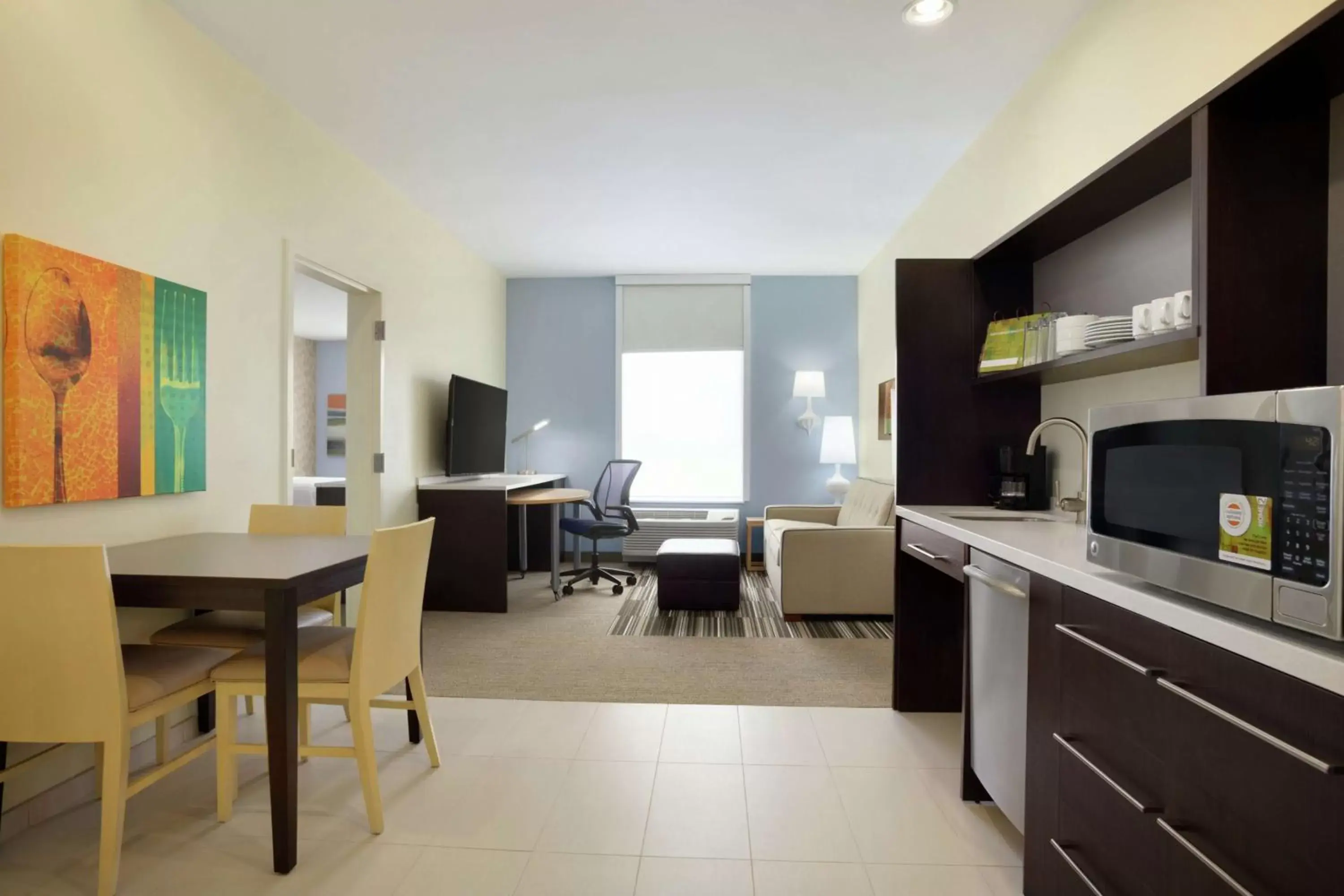 Bedroom, Kitchen/Kitchenette in Home2 Suites By Hilton McAllen