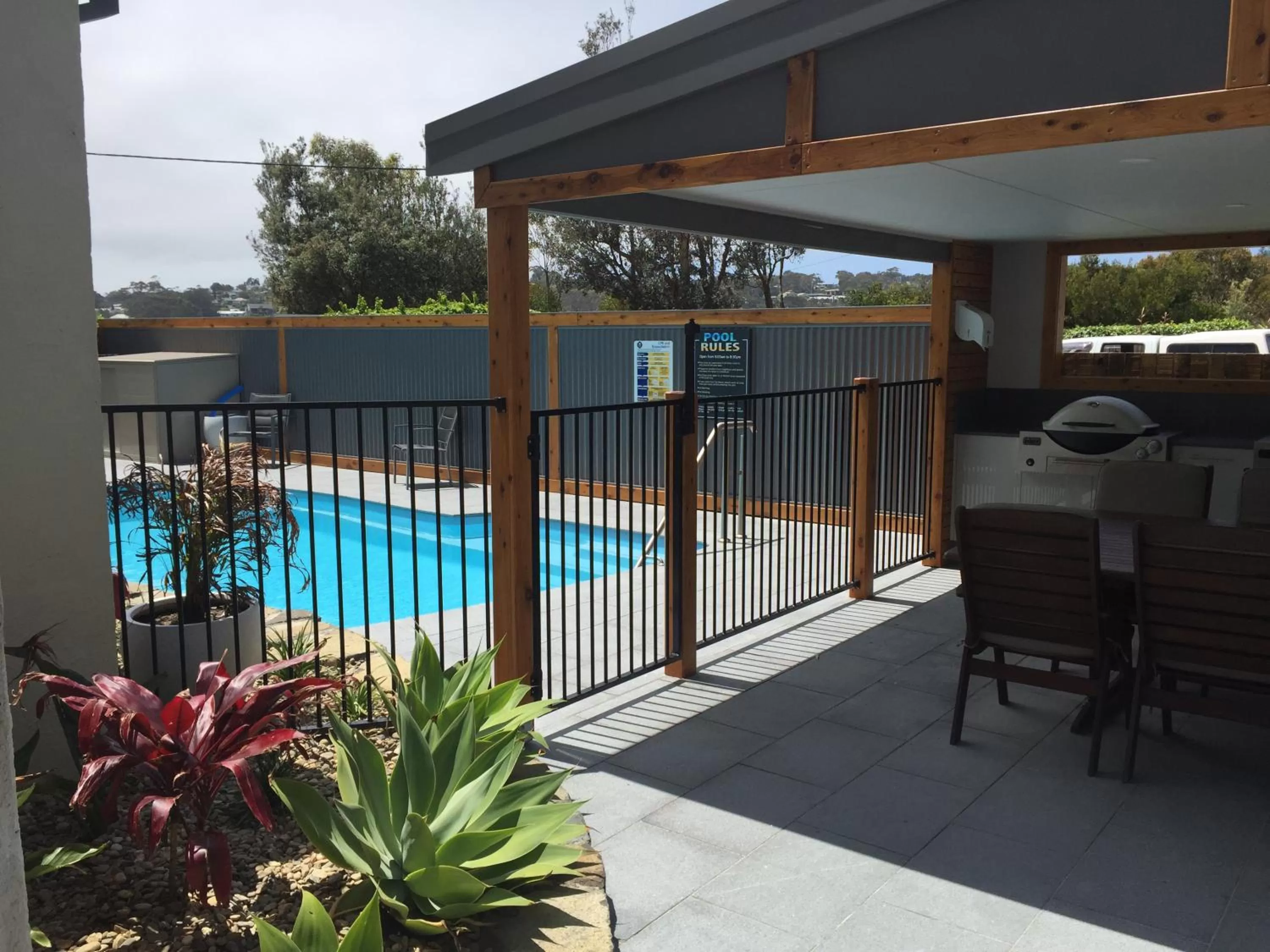 Swimming pool in Merimbula Lake Apartments