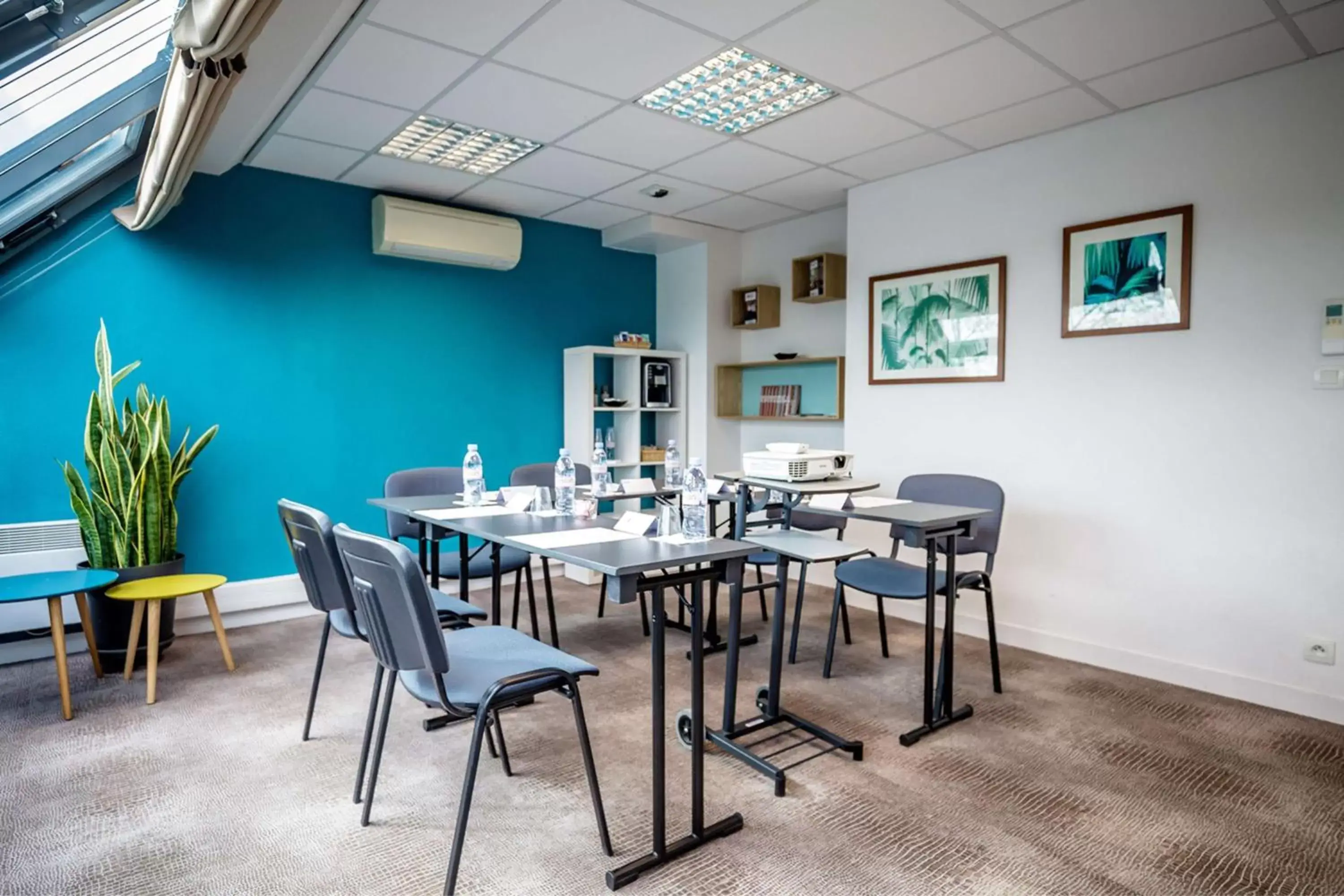 Business facilities in Best Western Plus Hôtel Vannes Centre Ville