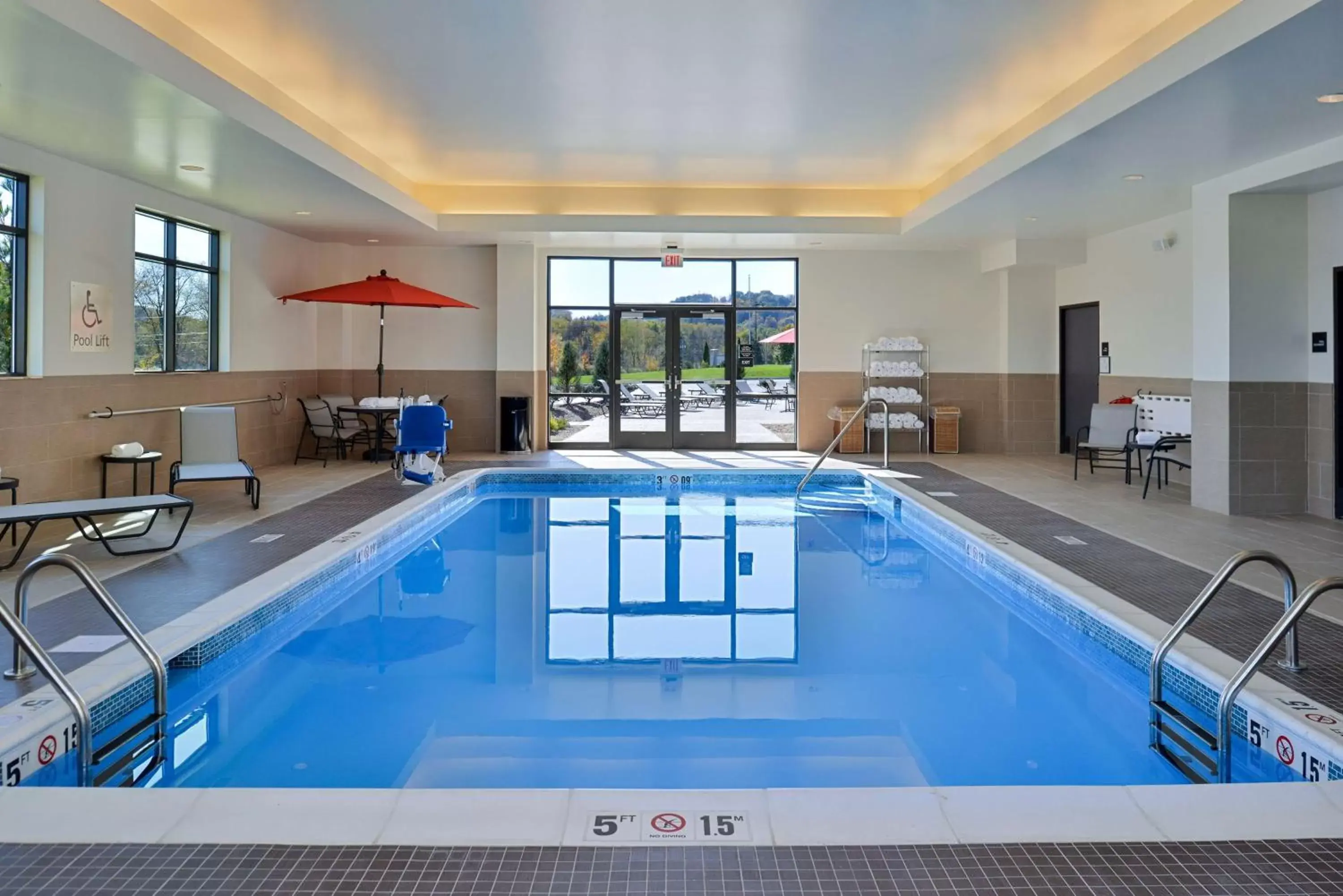 Pool view in Hampton Inn & Suites California University-Pittsburgh Pool view in Hampton Inn & Suites California University-Pittsburgh