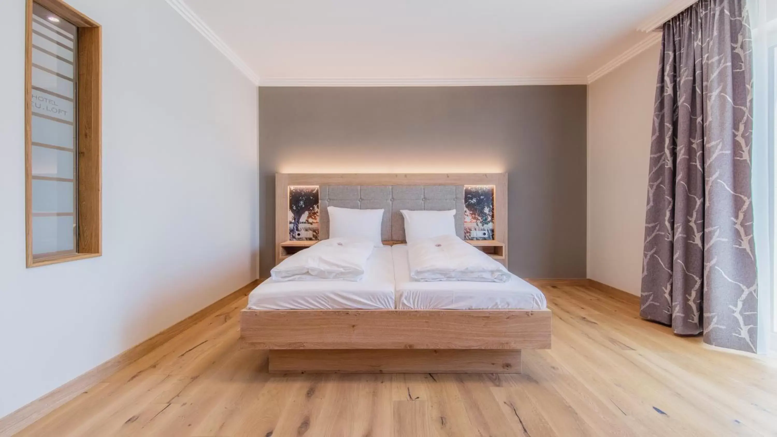 Double Room in Heuboden Hotel Heu.Loft Freiburg Double Room in Heuboden Hotel Heu.Loft Freiburg