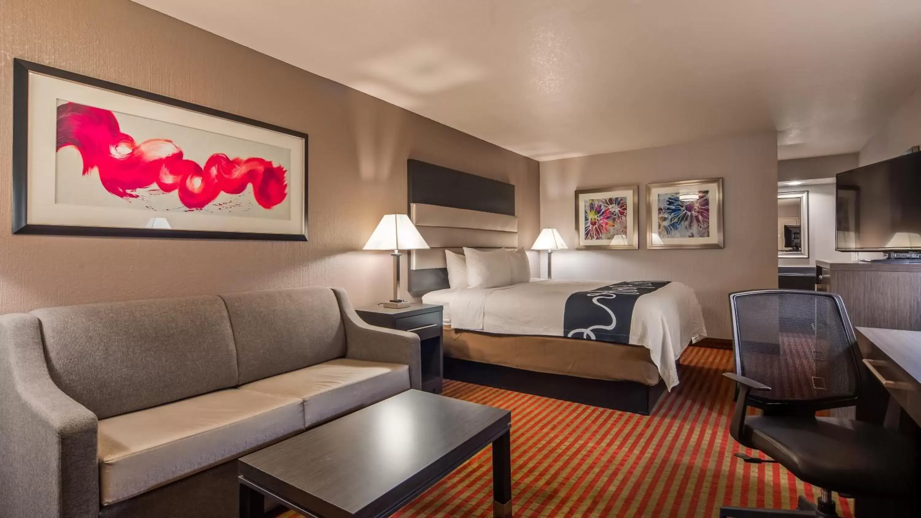 Bedroom, Seating Area in Best Western Deming Southwest Inn