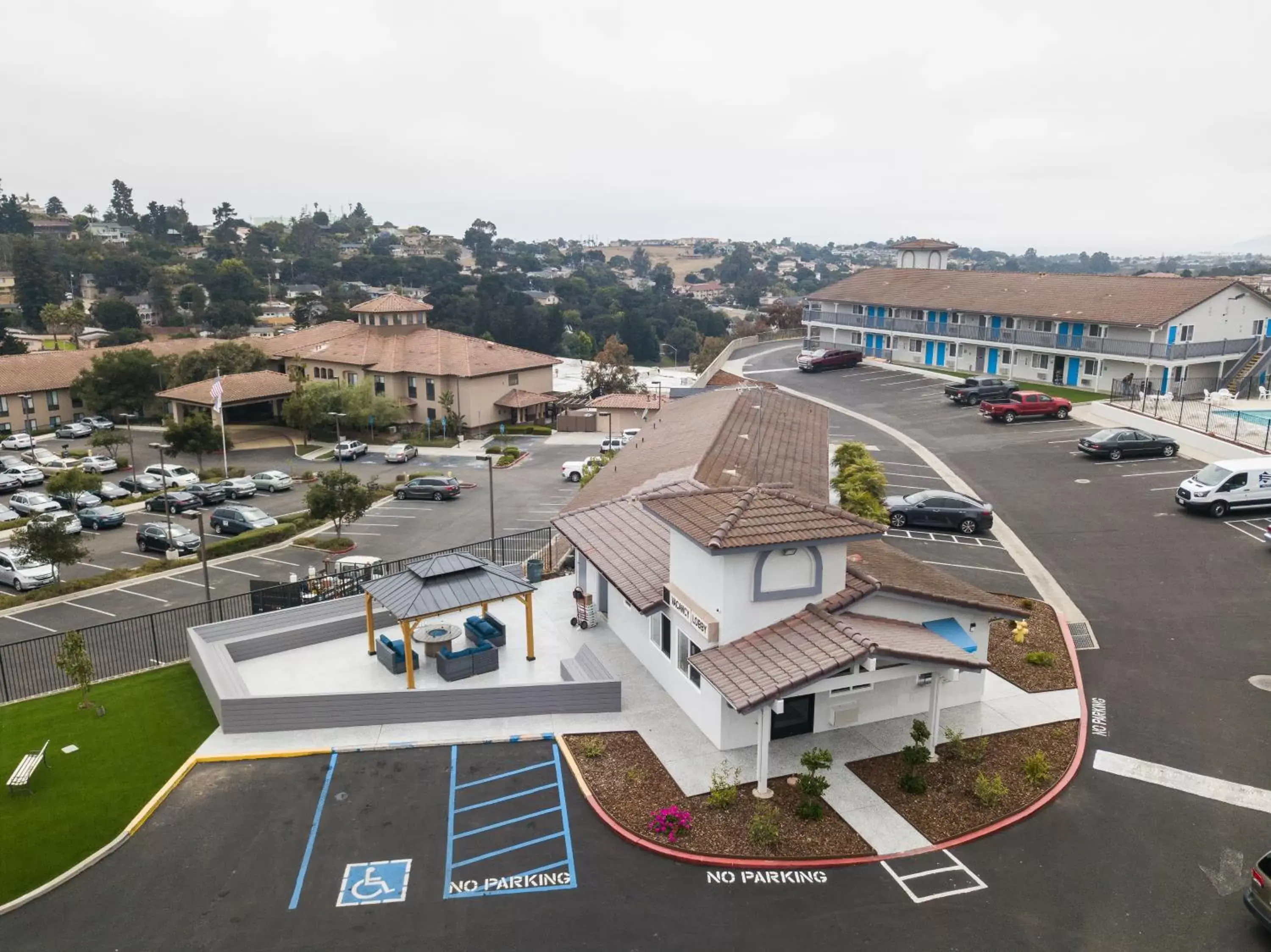 Bird's-eye View in Pismo View Inn