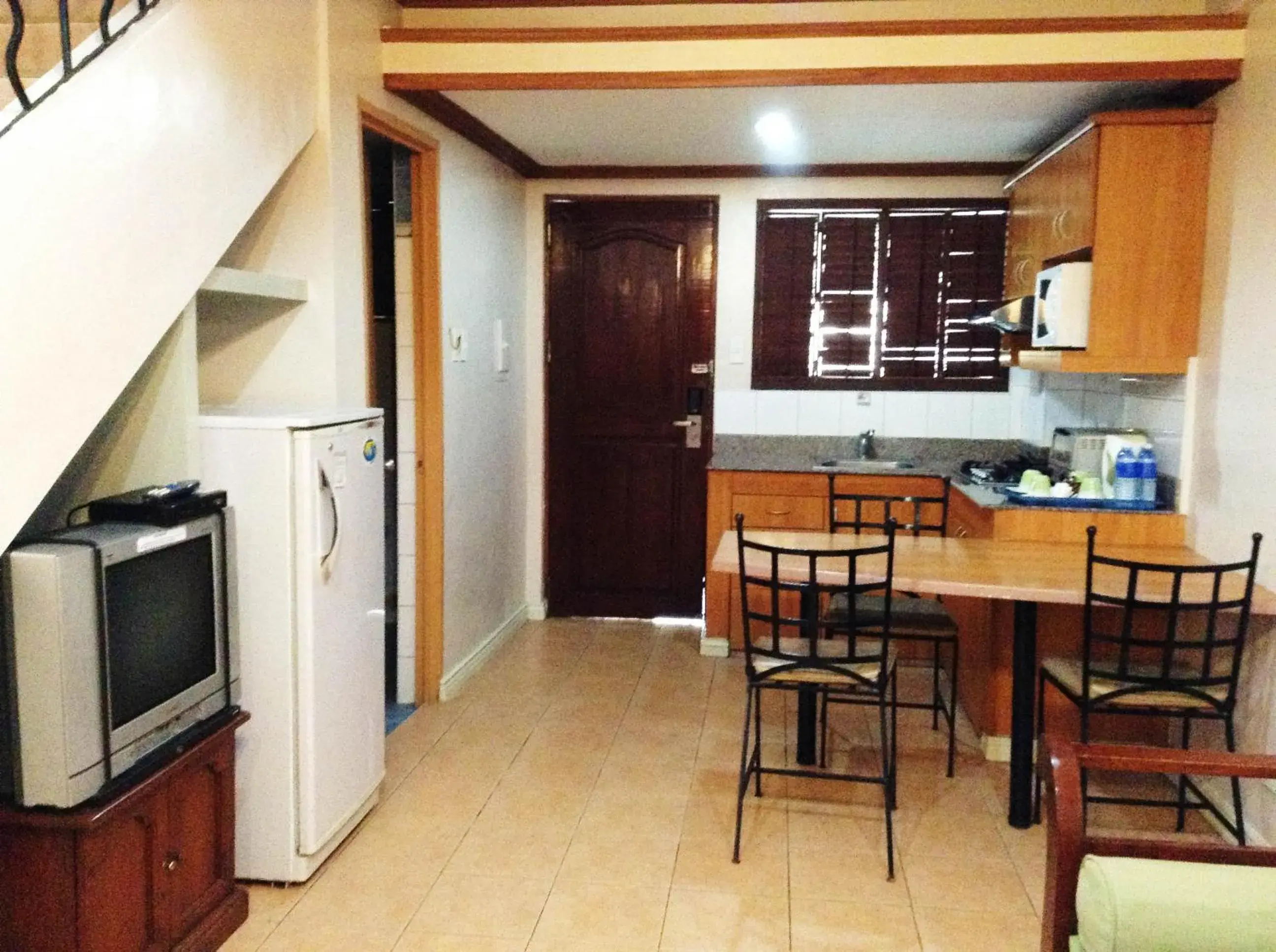 Kitchen or kitchenette, Kitchen/Kitchenette in Crown Regency Residences Davao