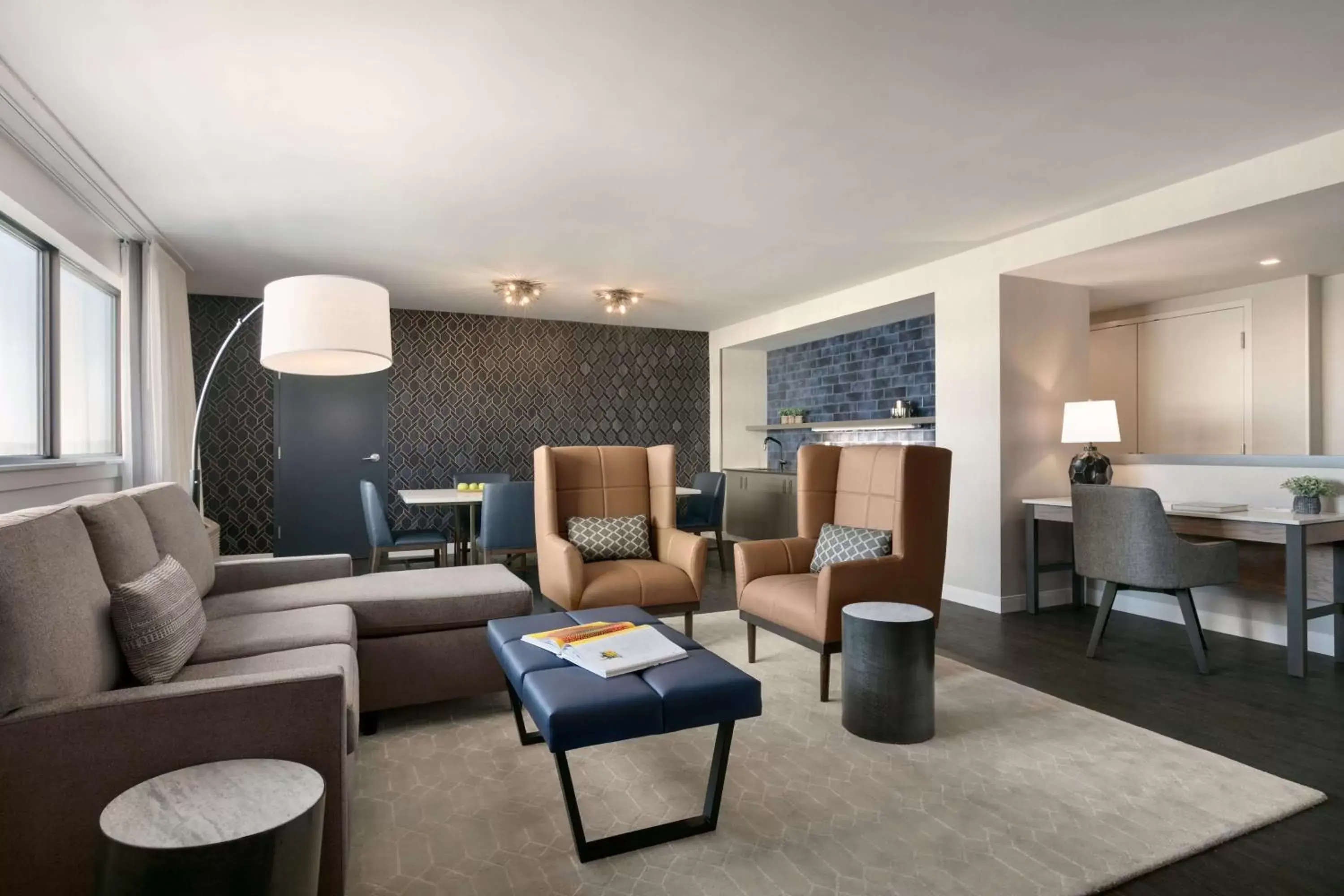 Living room, Seating Area in DoubleTree by Hilton Canton Downtown