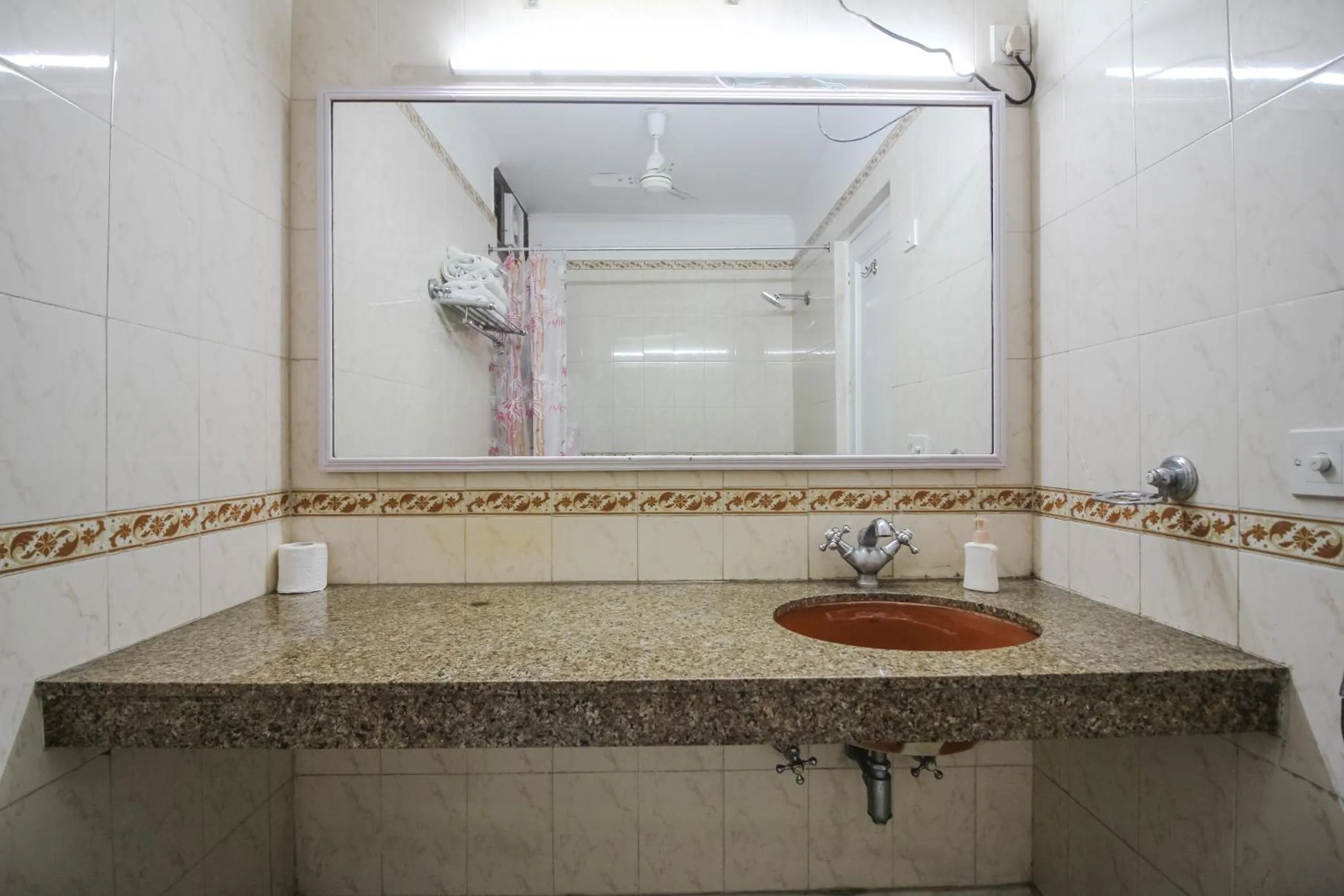 Shower in Under My Roof Green Park