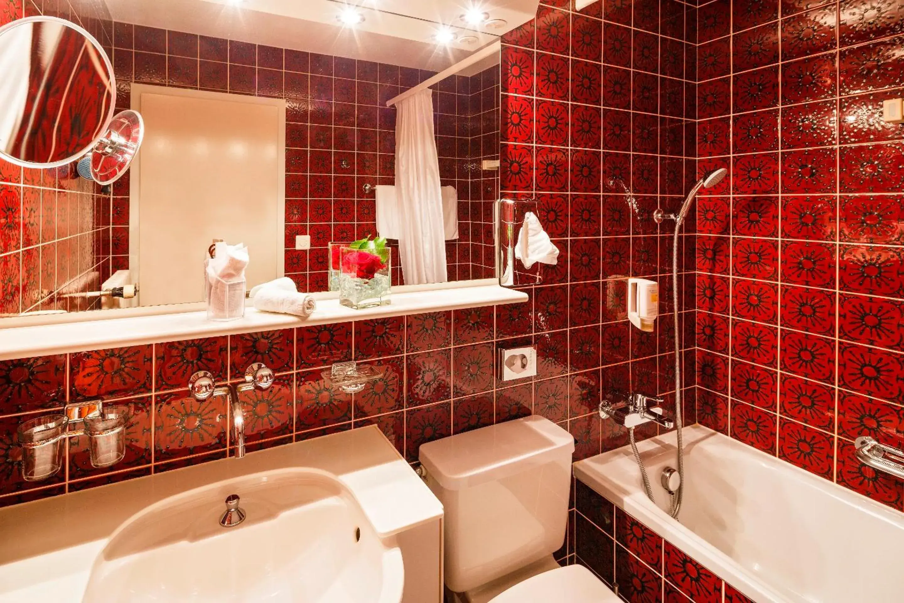 Bathroom in Stella Swiss Quality Hotel