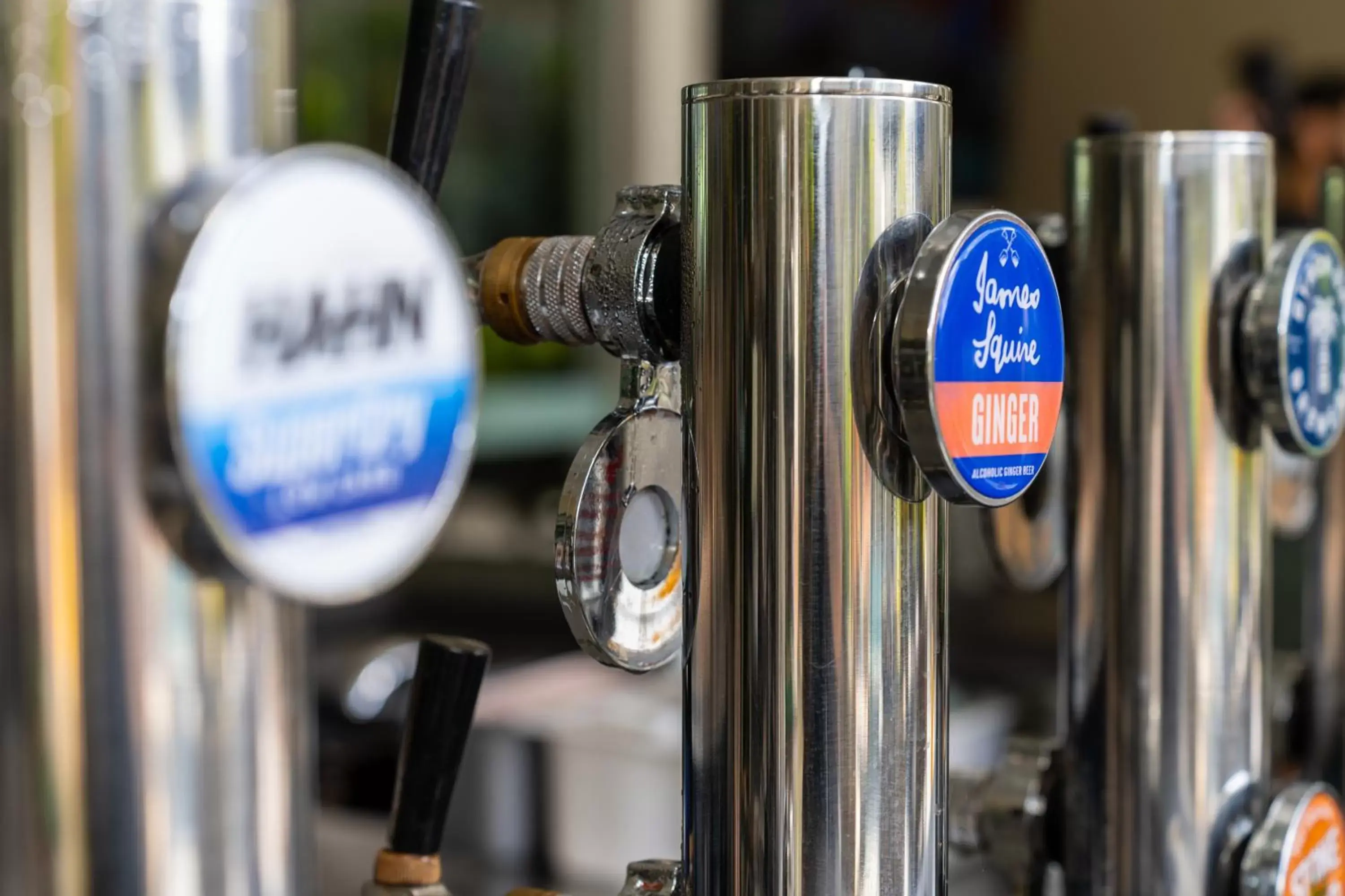 Lounge or bar in Novotel Cairns Oasis Resort