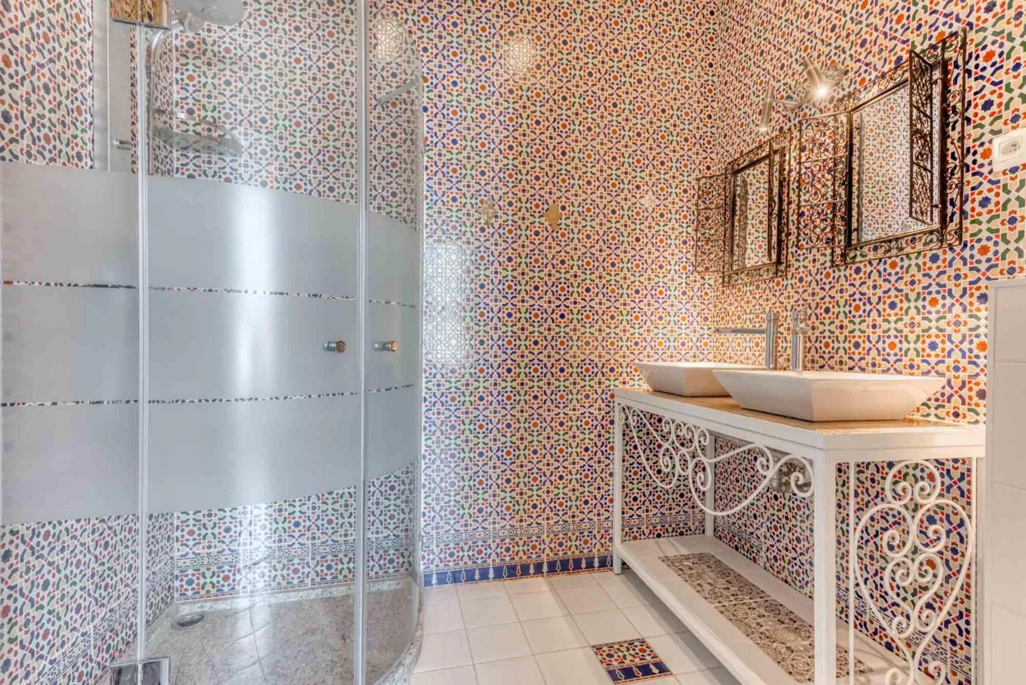 Bathroom in Ryad Mogador Liège