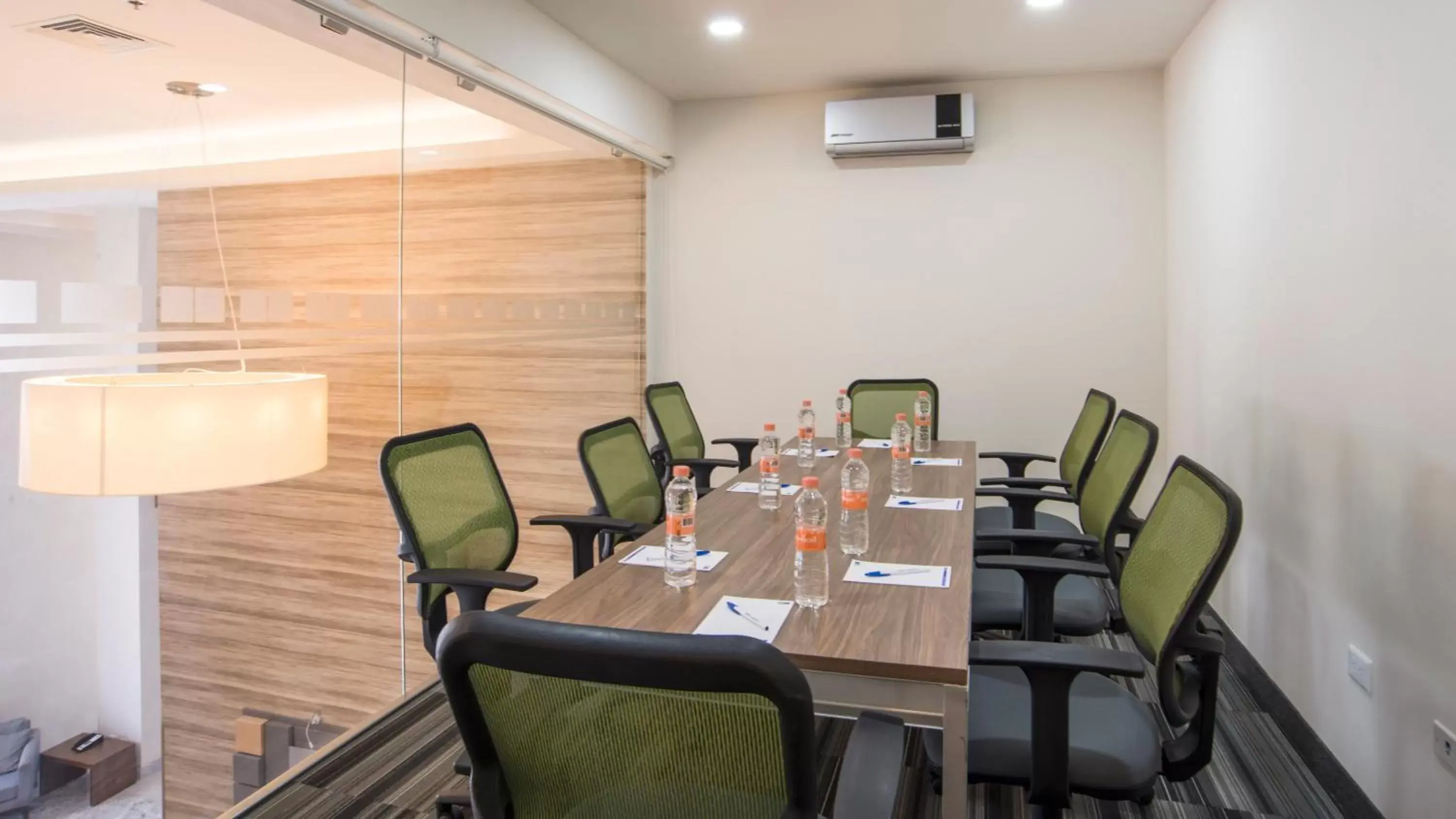 Meeting/conference room in Holiday Inn Express & Suites - Ciudad Obregon, an IHG Hotel