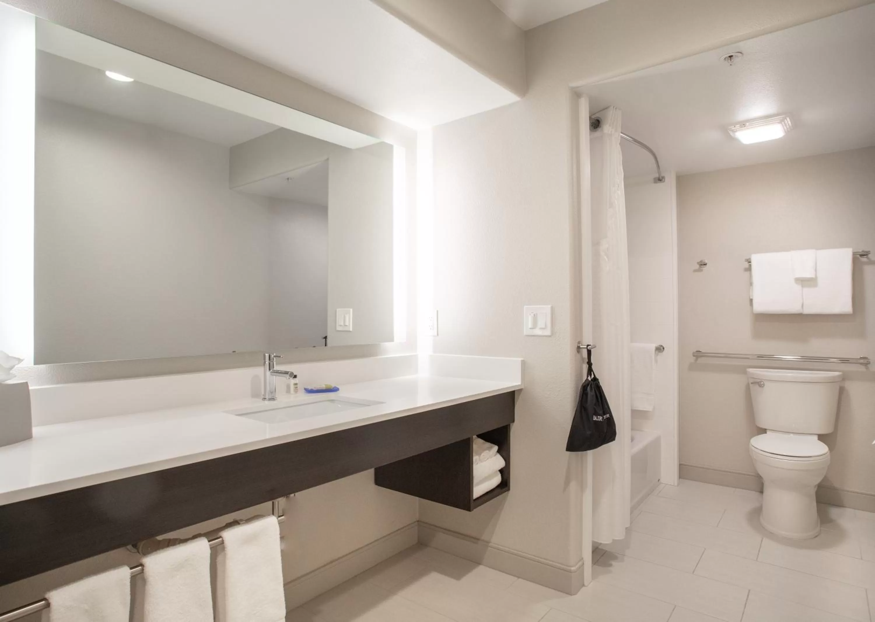 Bathroom in Holiday Inn Express Prescott by IHG