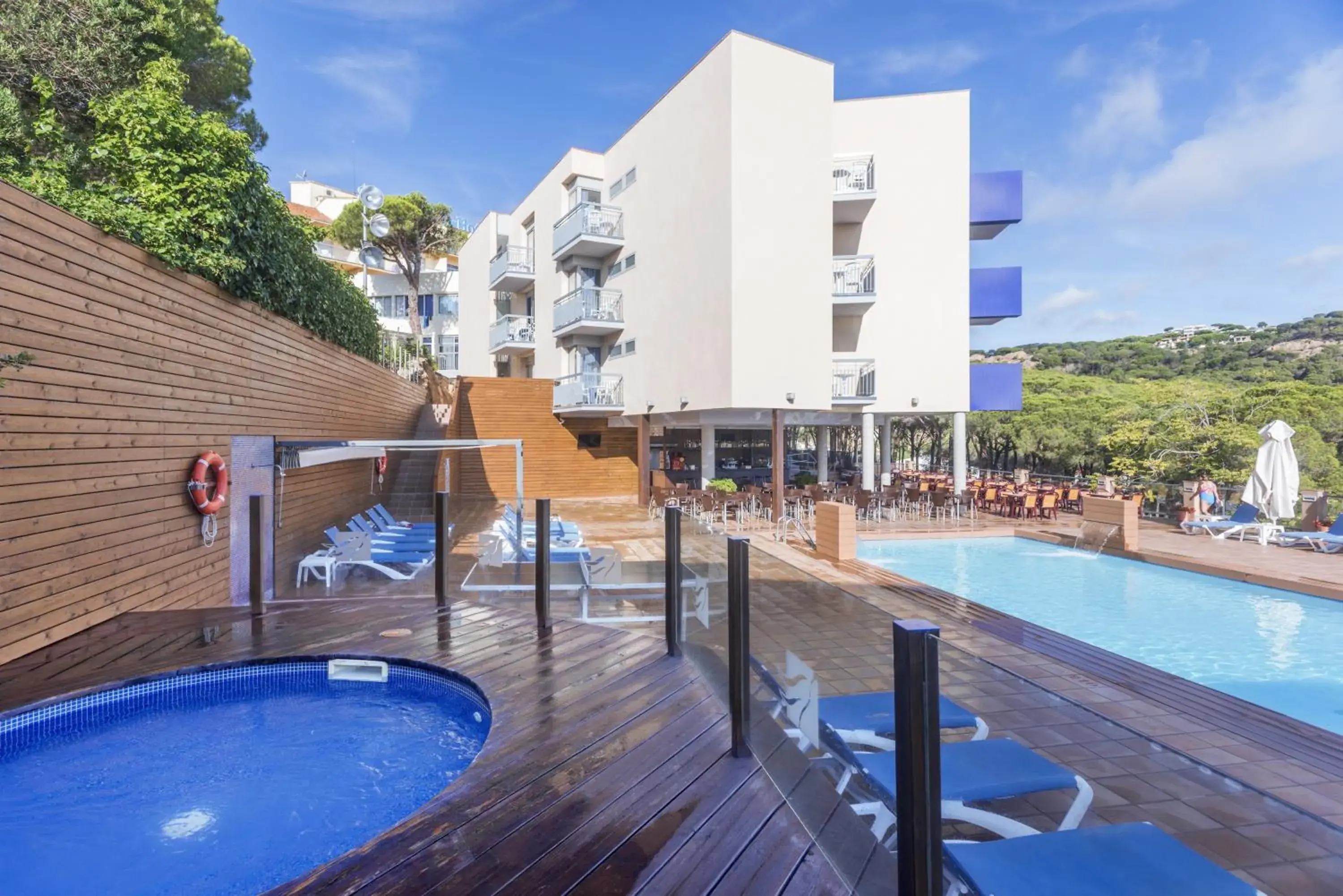 Swimming pool in GHT S'Agaró Mar Hotel Swimming pool in GHT S'Agaró Mar Hotel