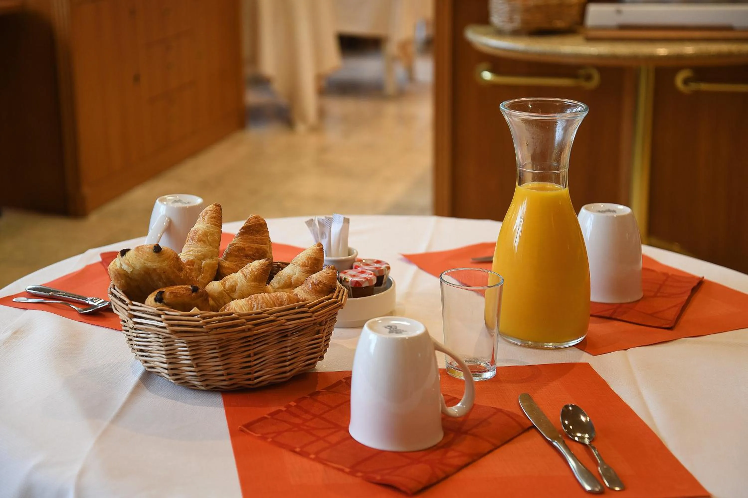 Continental breakfast in Logis Lyon Est Porte de l'Ain