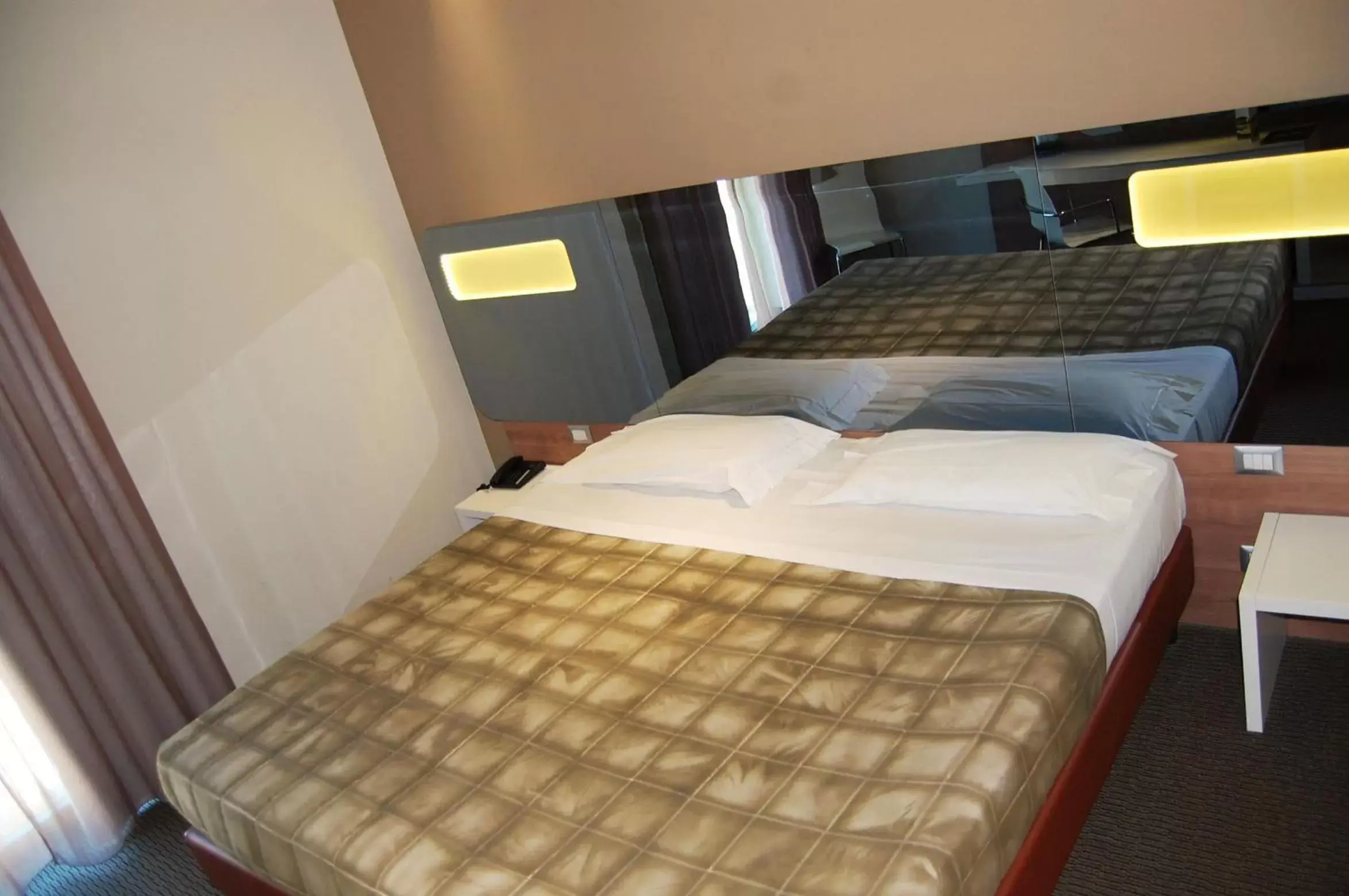 Bedroom, Bed in Idea Hotel Plus Savona Bedroom, Bed in Idea Hotel Plus Savona