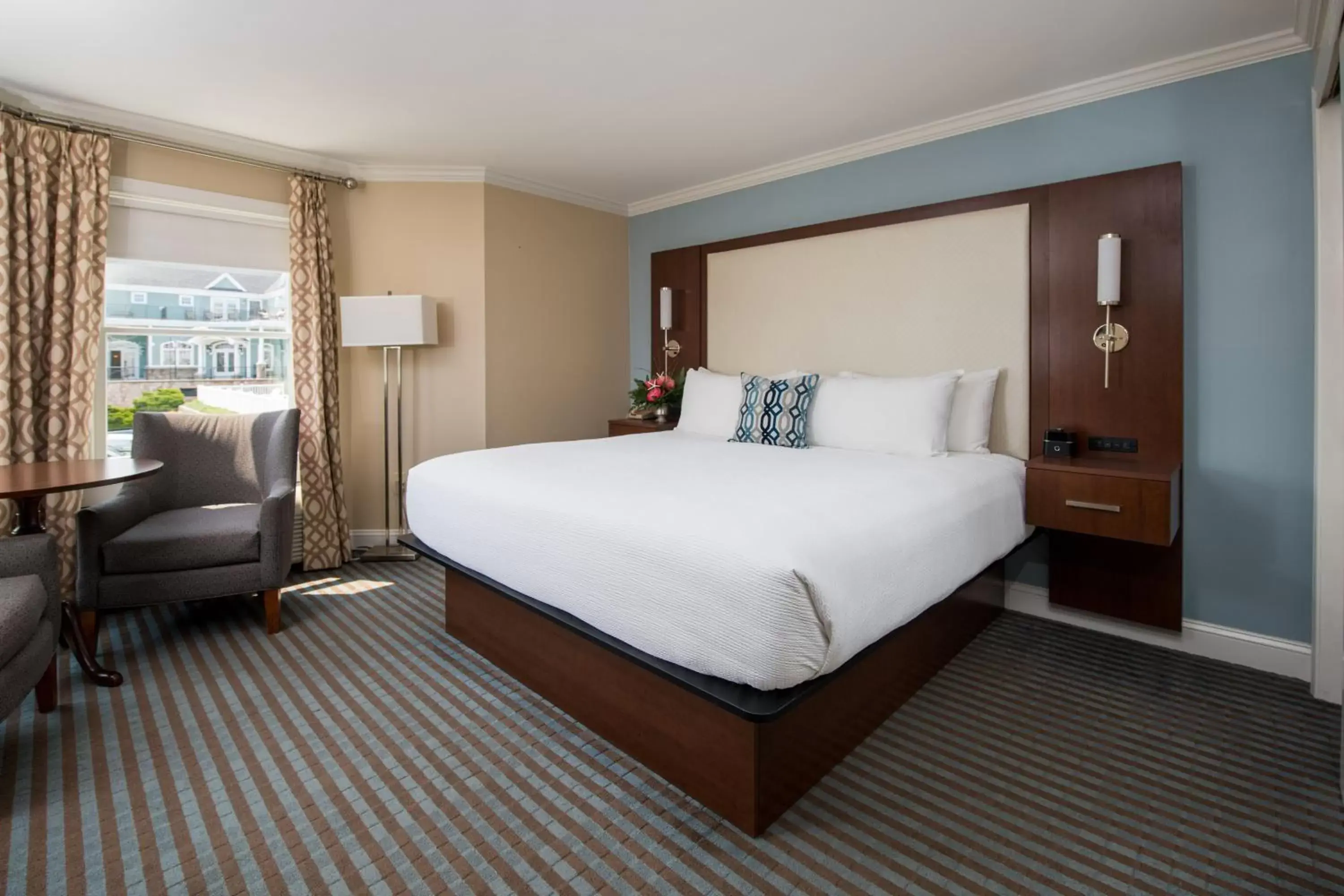 West Corner King - Ocean Front in Union Bluff Hotel & Meeting House West Corner King - Ocean Front in Union Bluff Hotel & Meeting House