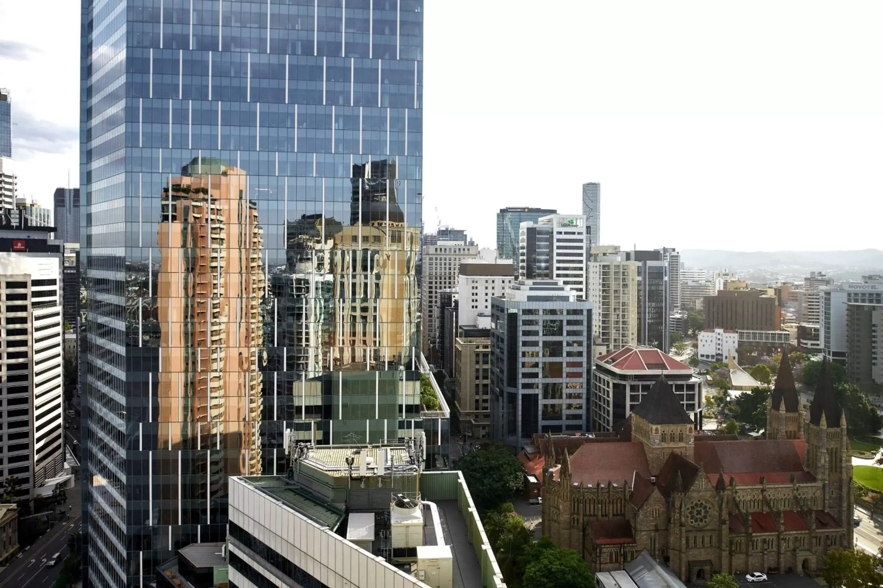 Photo of the whole room in Brisbane Marriott Hotel