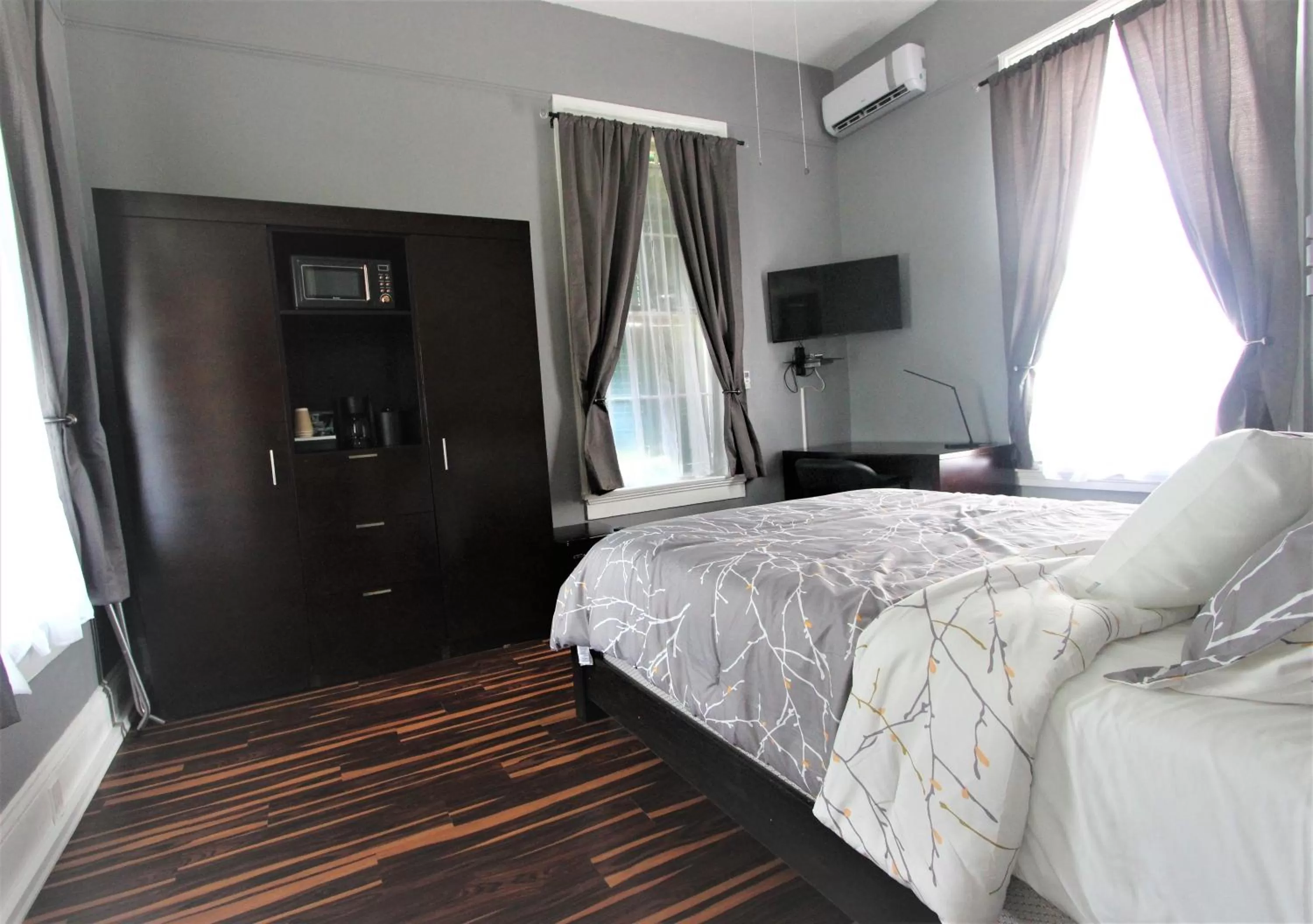 Bed in The George Manor