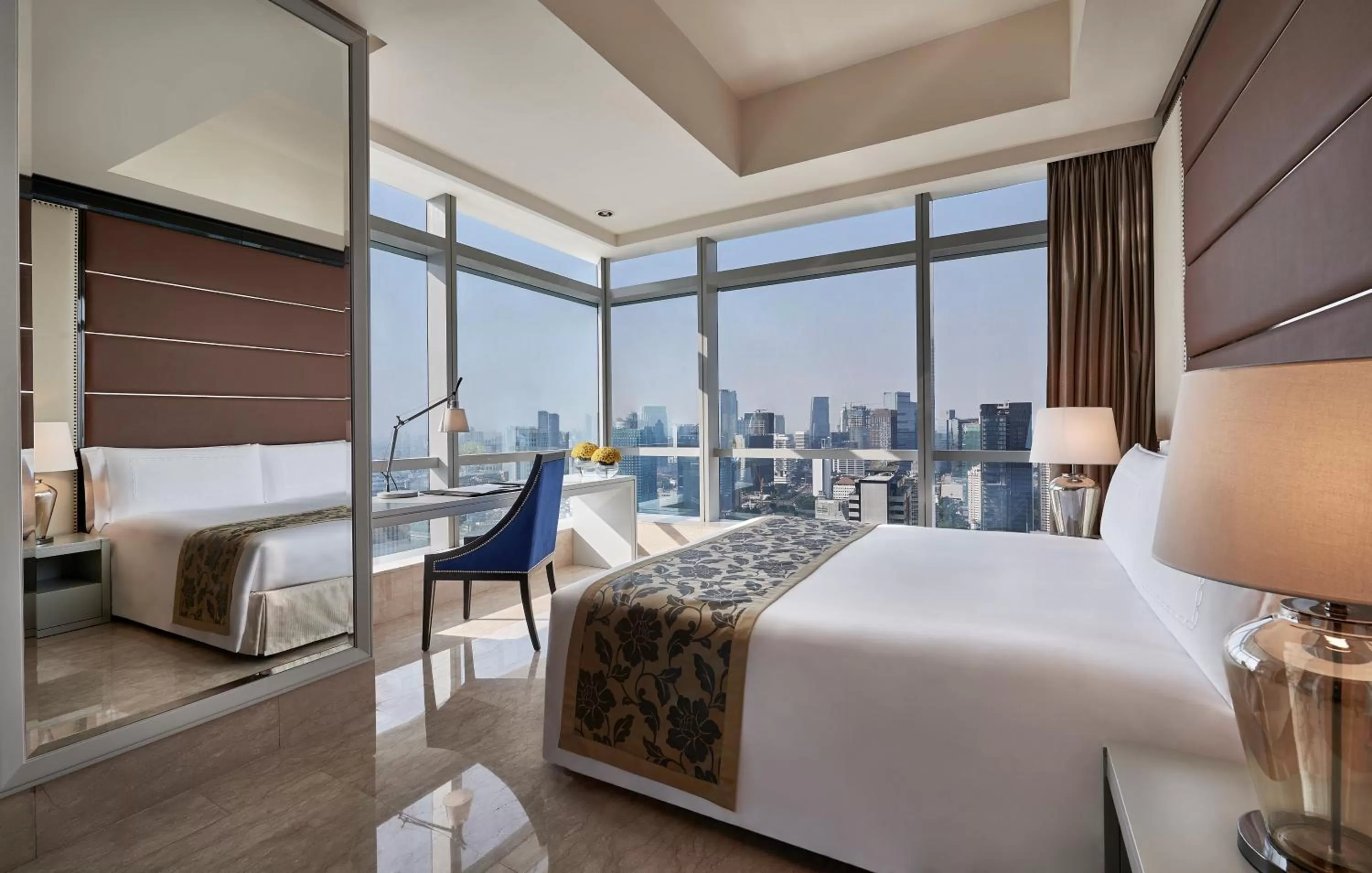 Bedroom, Bed in The Residences of The Ritz-Carlton Jakarta Pacific Place