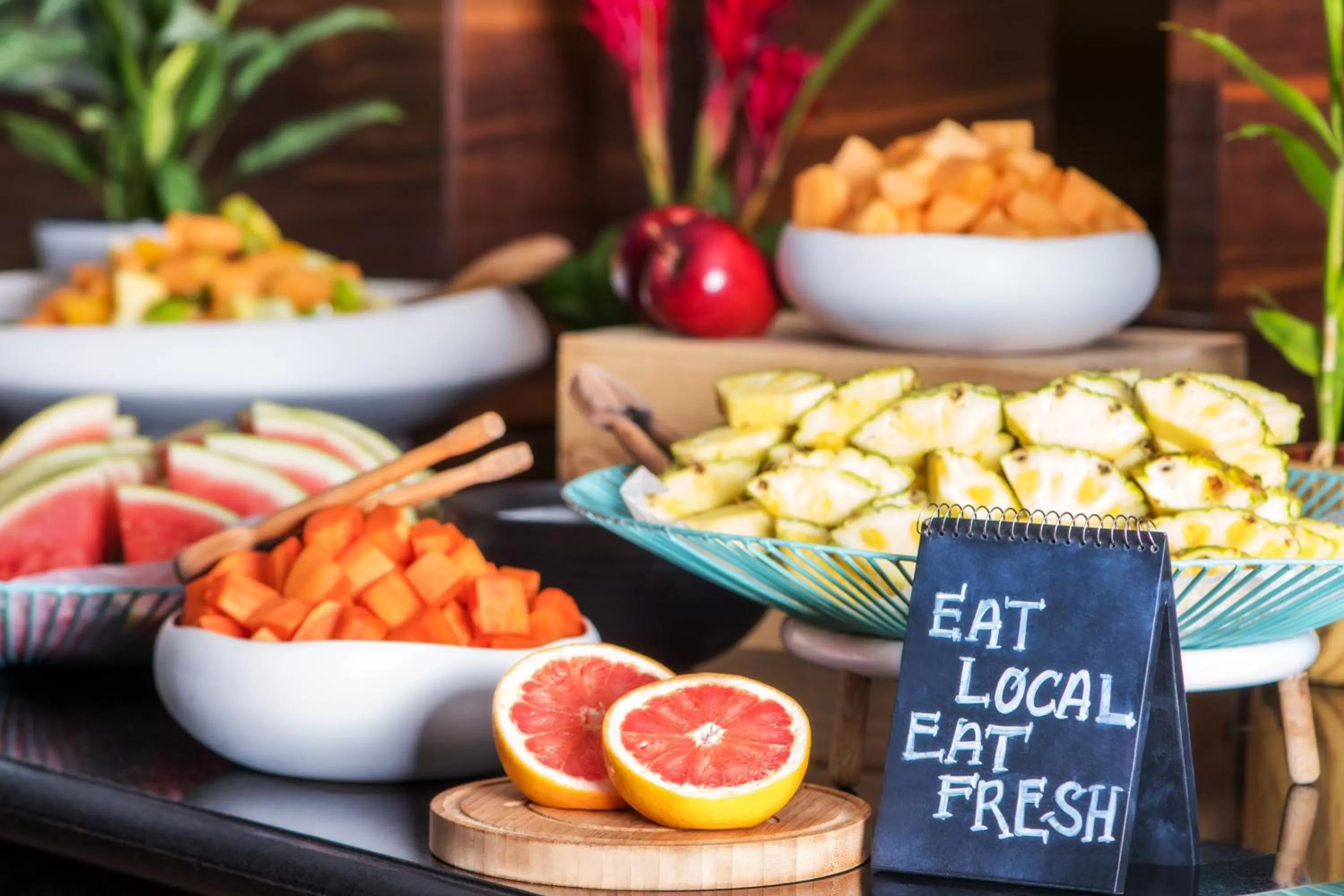 Restaurant/places to eat in Radisson Blu Hotel, Dubai Canal View