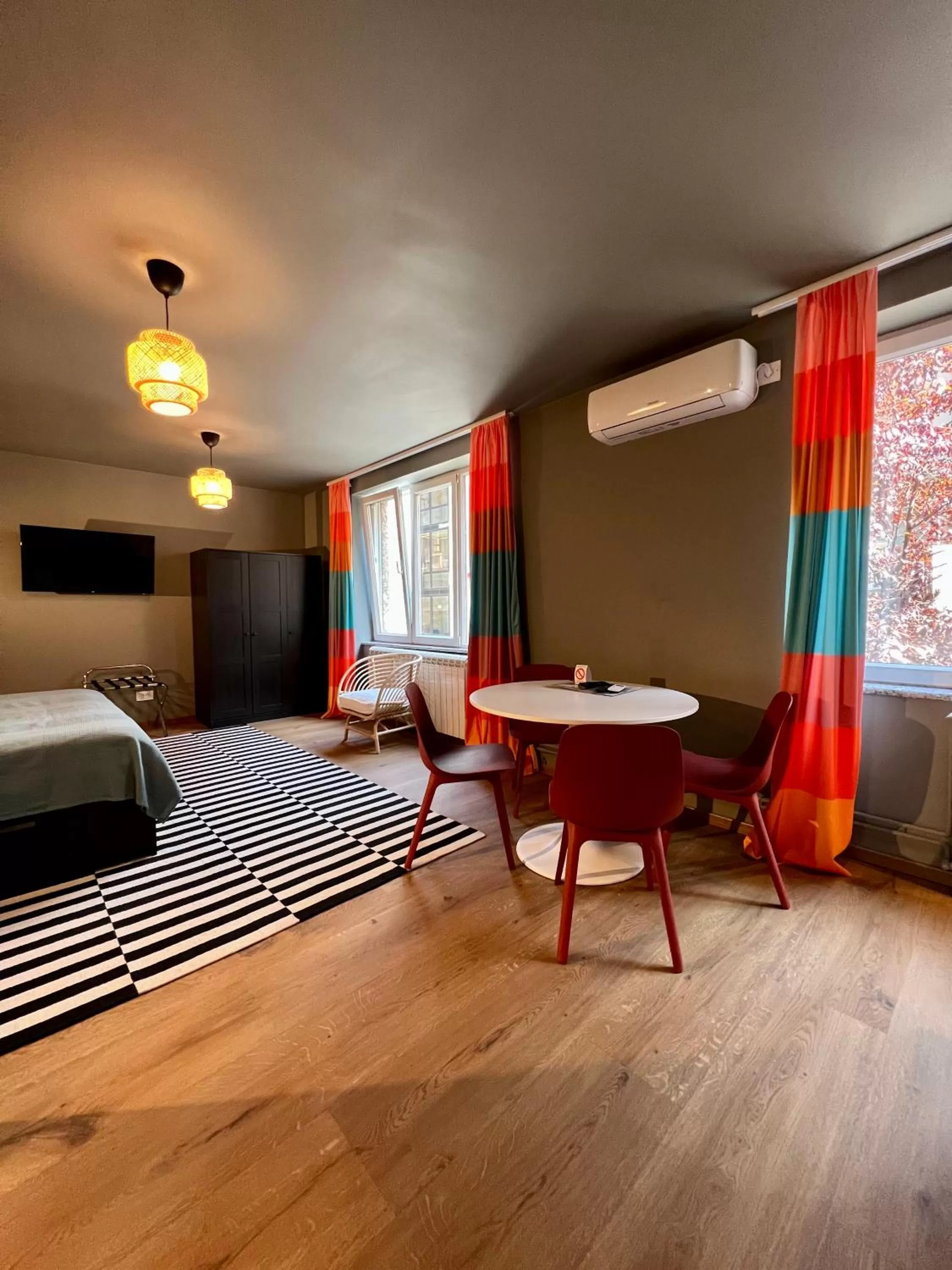 Communal lounge/ TV room in Tulum Apart Center Belgrade