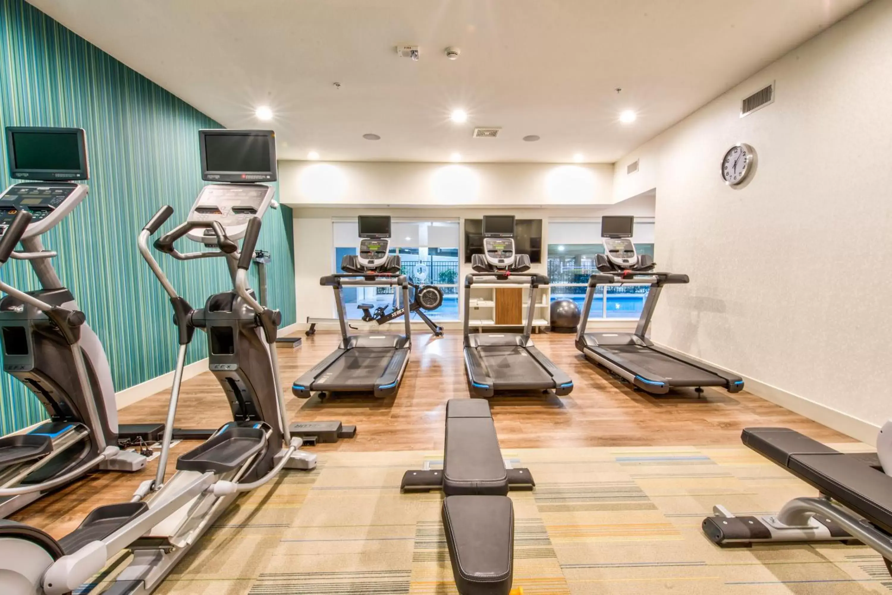 Fitness centre/facilities, Fitness Center/Facilities in Holiday Inn Express & Suites - Farmers Branch, an IHG Hotel