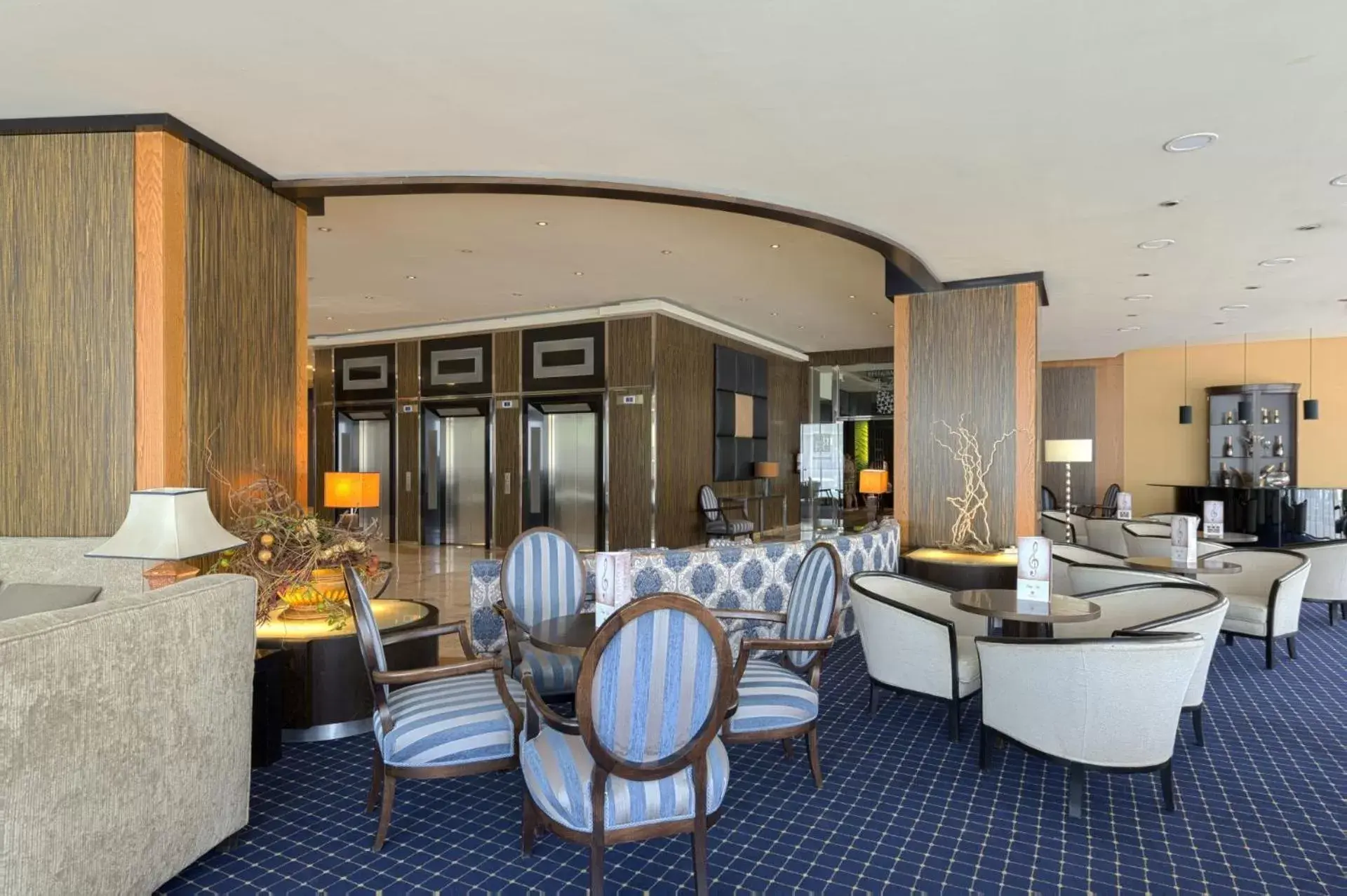 Lounge or bar in Hotel Cordoba Center Lounge or bar in Hotel Cordoba Center