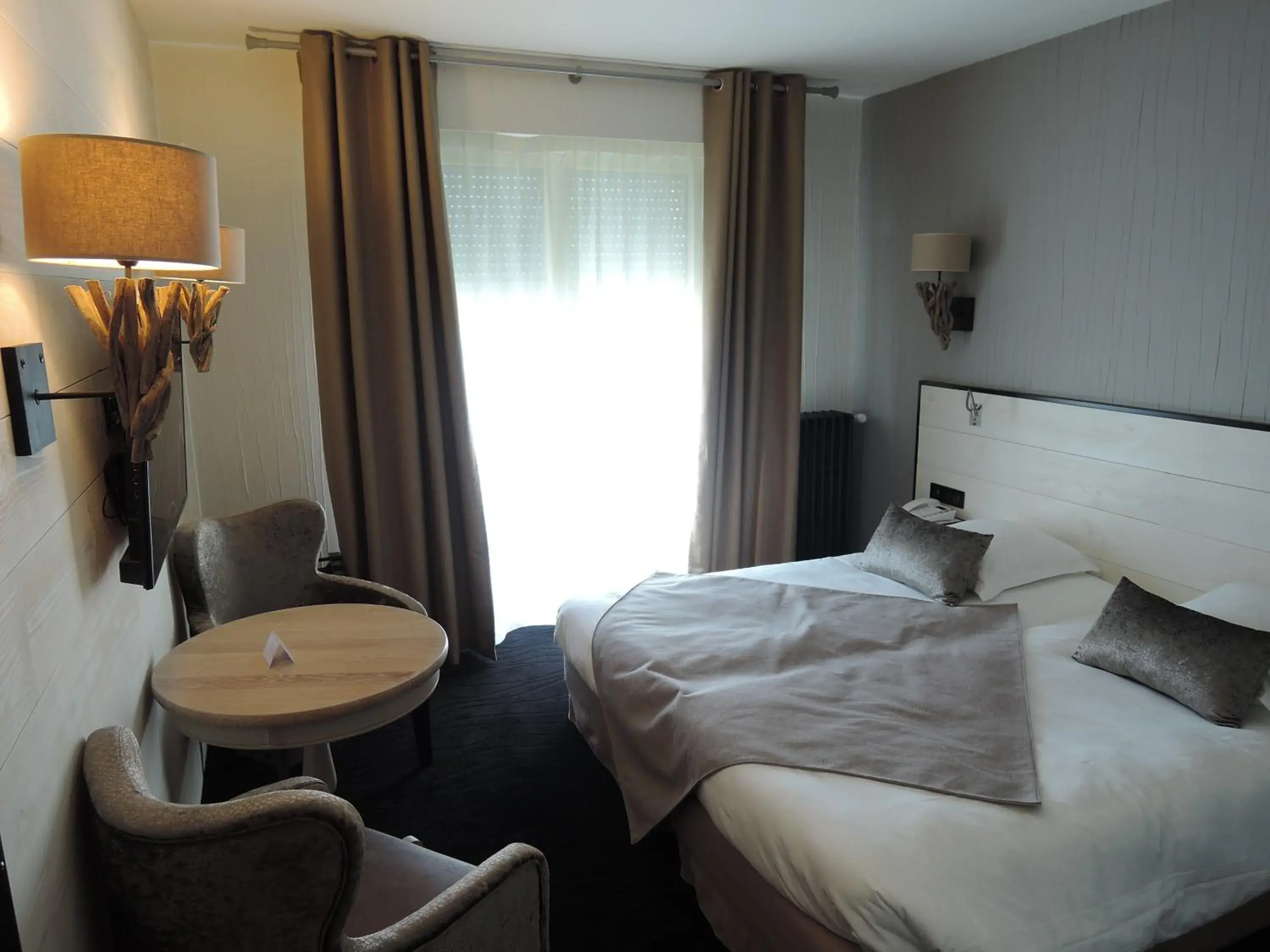 Photo of the whole room, Bed in Hotel les Brises