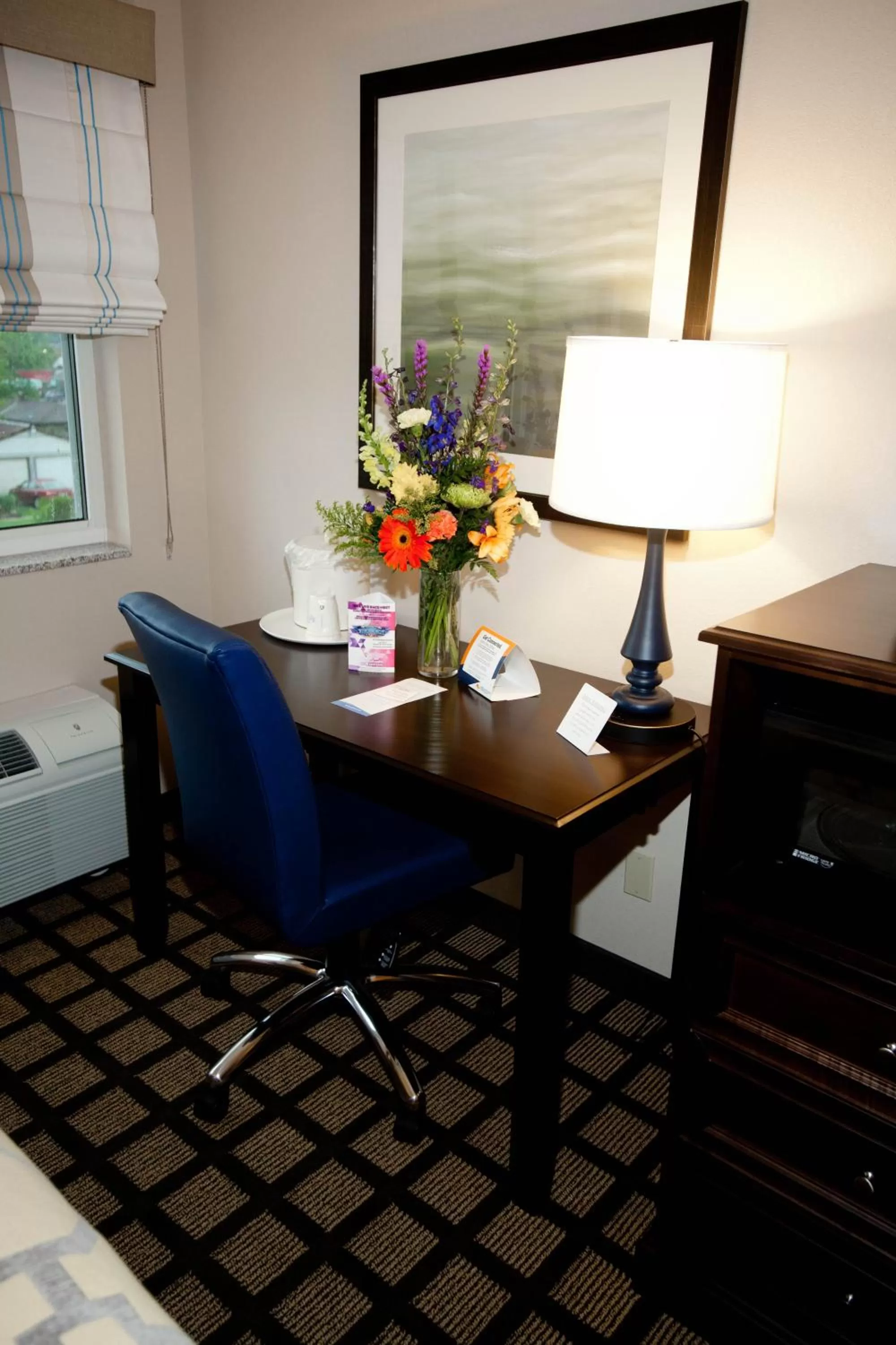 Seating area in Baymont by Wyndham Erie