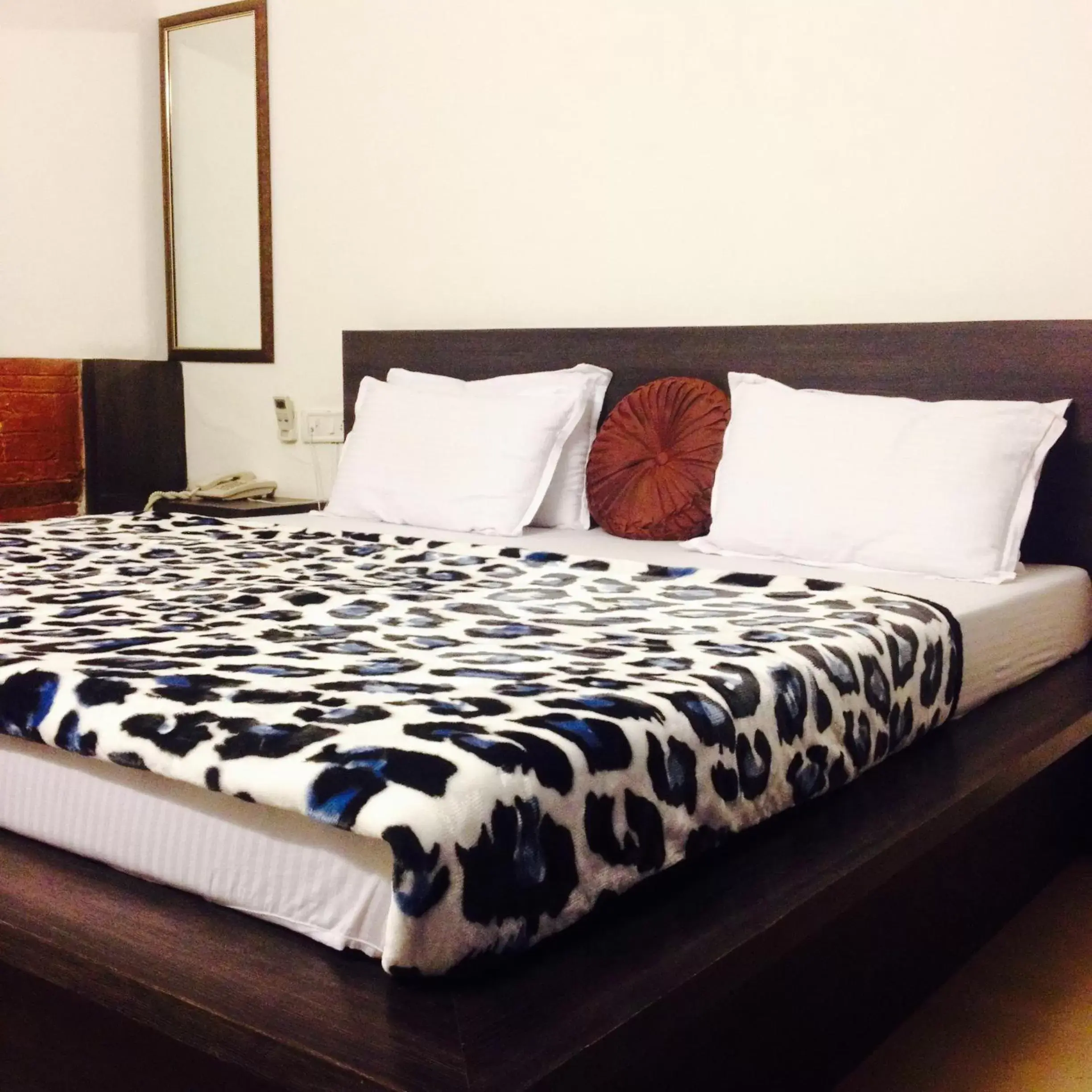 Bedroom, Bed in Hotel Shree Bedroom, Bed in Hotel Shree