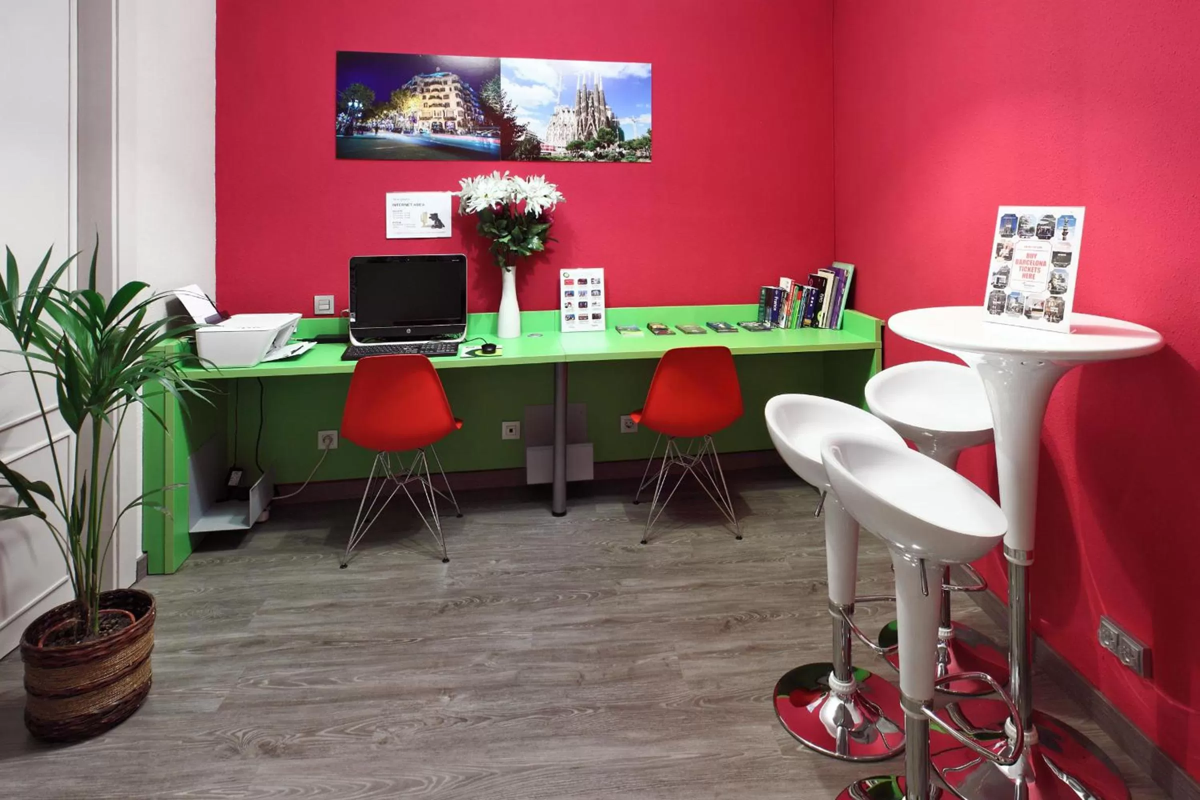 TV and multimedia in Hotel Ginebra