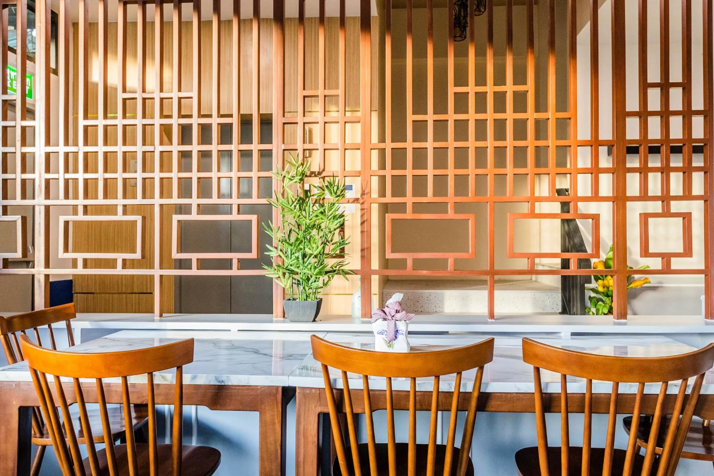 Restaurant/places to eat in USABAI Riverside Boutique Hotel