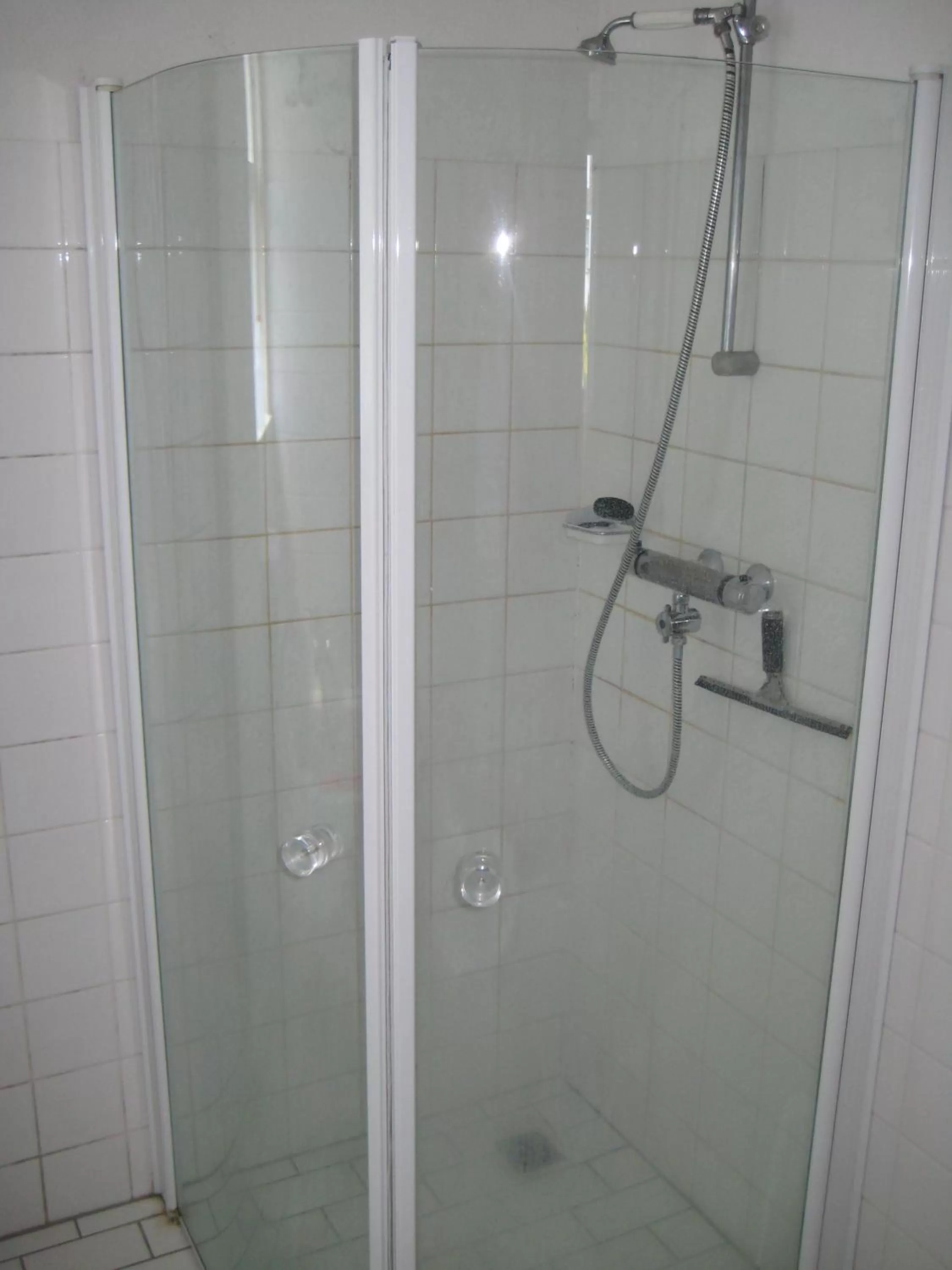 Shower in Wim's Place Schiphol Amsterdam Airport