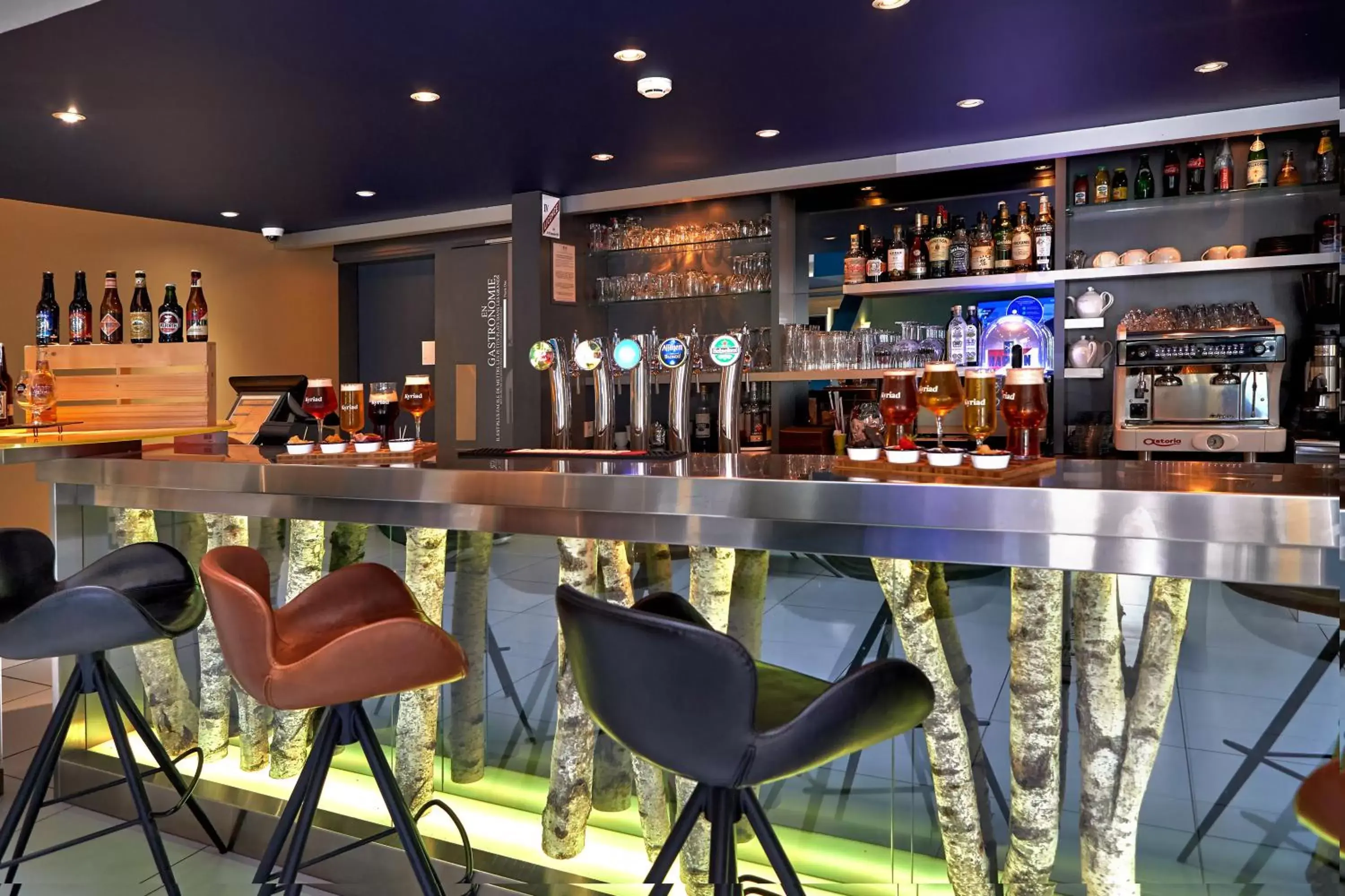 Lounge or bar, Lounge/Bar in Kyriad La Roche Sur Yon